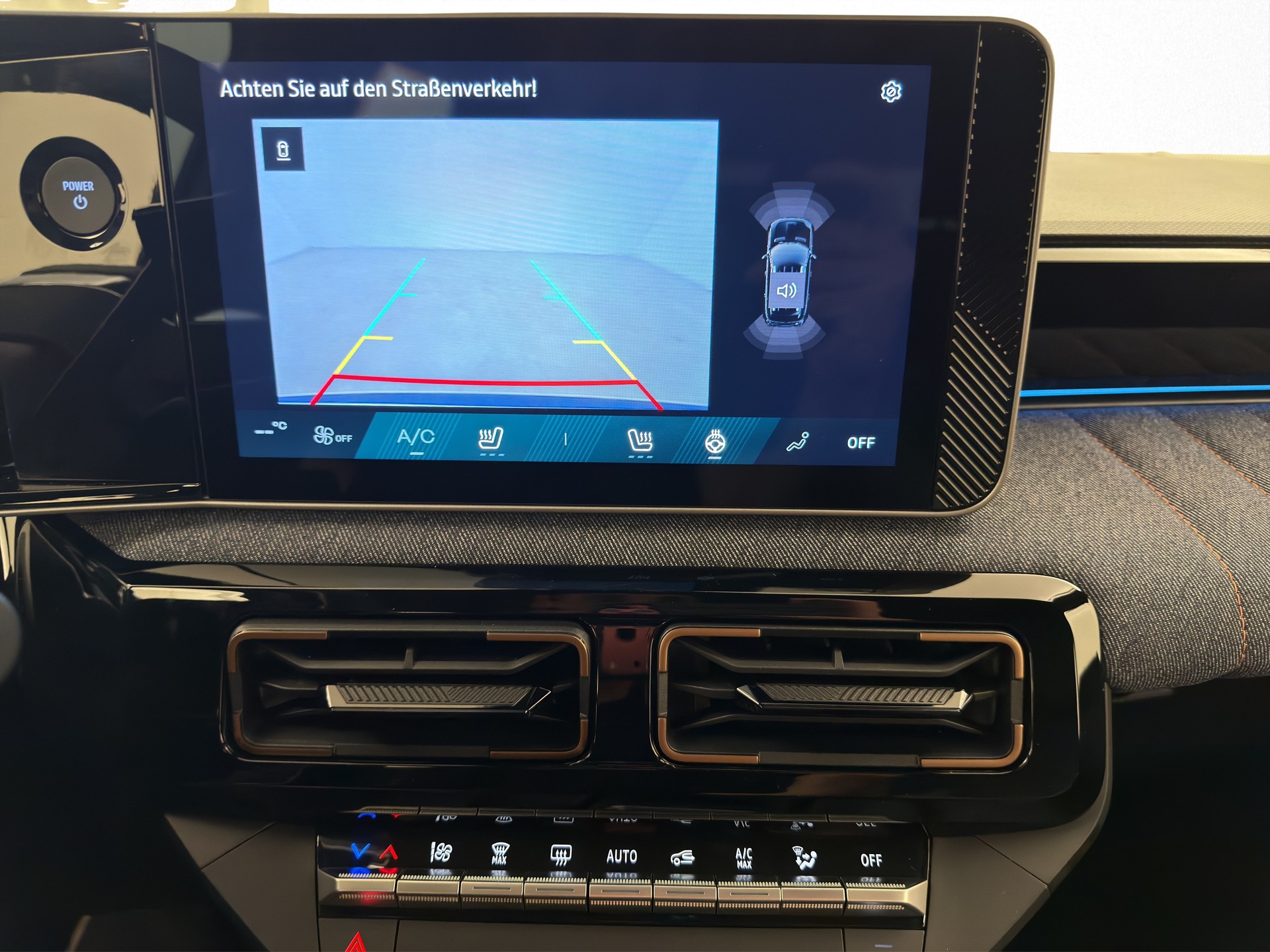 RENAULT R4 E-Tech Comfort Range plein-image-10