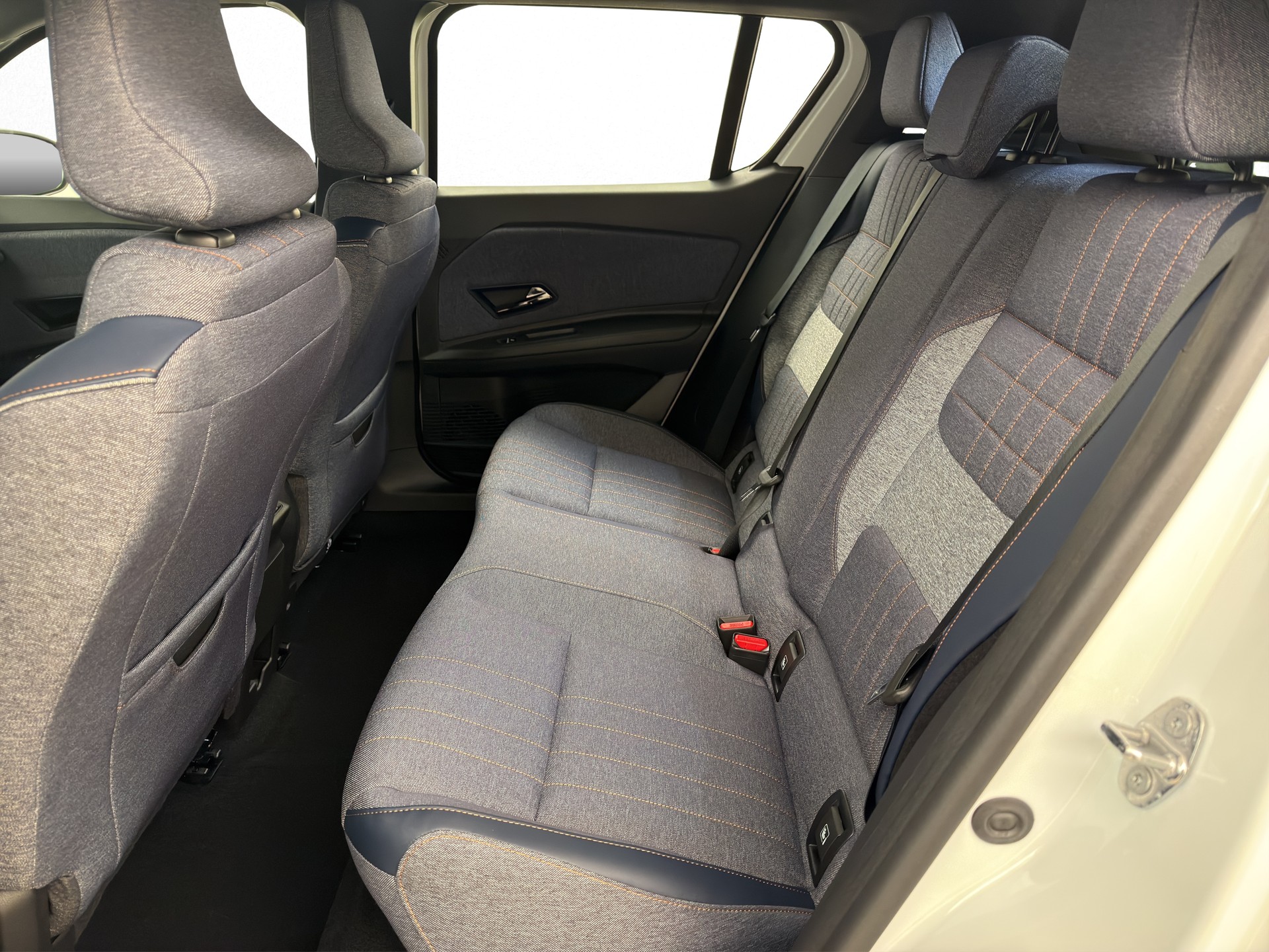 RENAULT R4 E-Tech Comfort Range plein-image-11