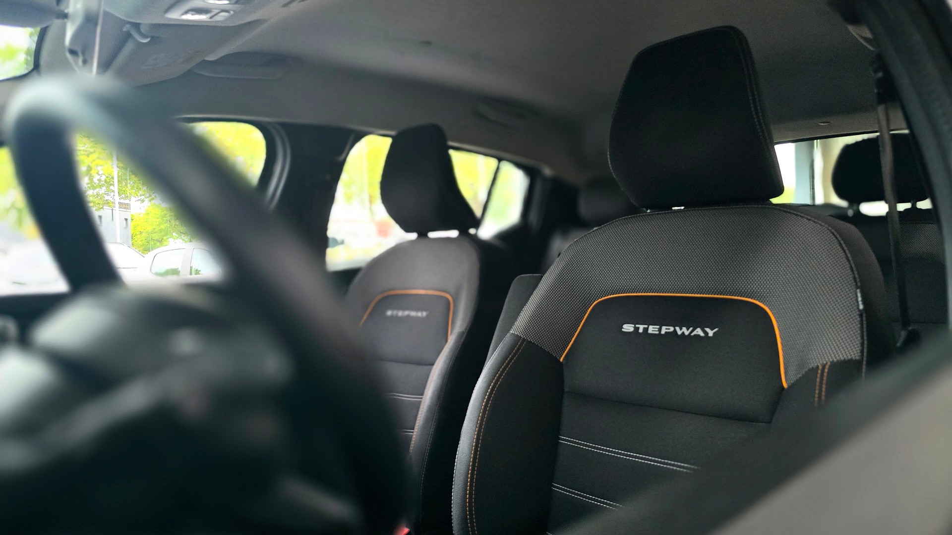 DACIA Sandero Stepway TCe 90 Comfort-image-14