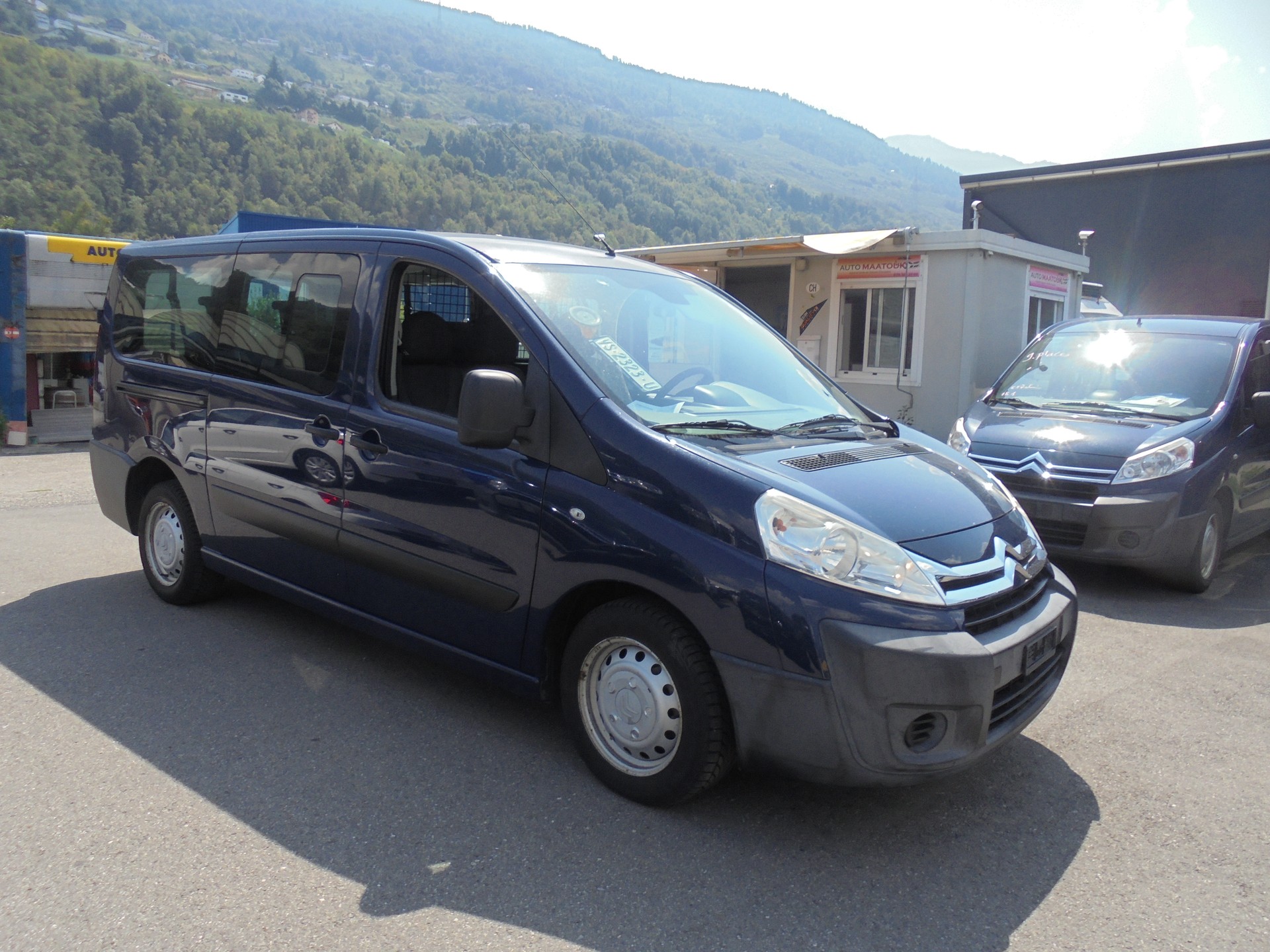 CITROEN Jumpy 2.0 HDi L2H1 Attraction-image-2