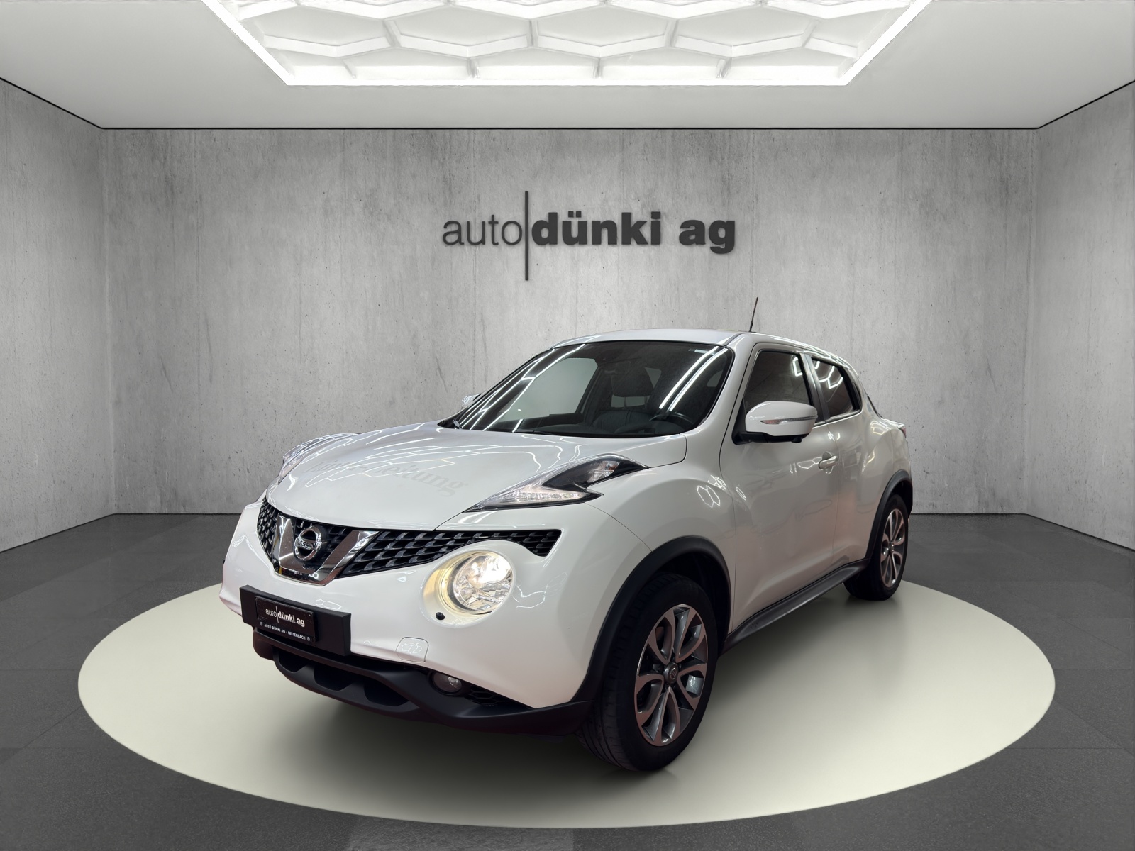 NISSAN Juke 1.6 DIG-T tekna 4x4 Xtronic M-CVT