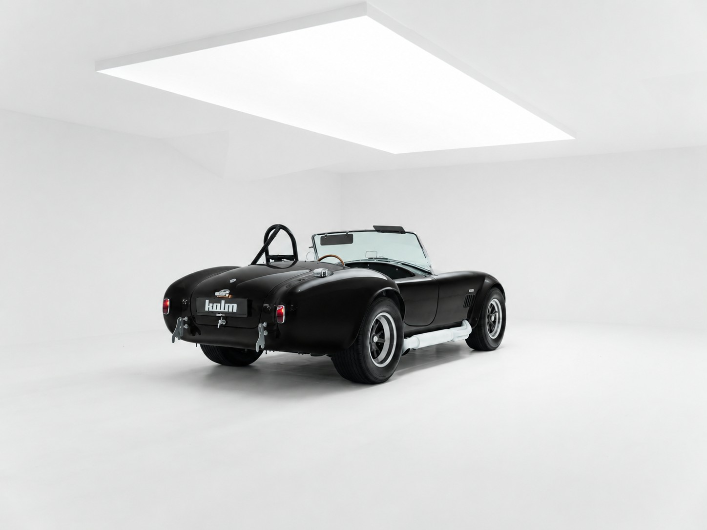 AC 427SC Cobra Competition-image-3