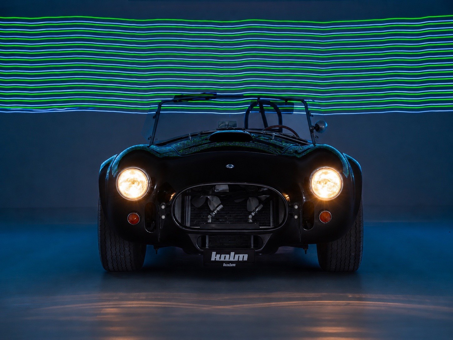AC 427SC Cobra Competition-image-0