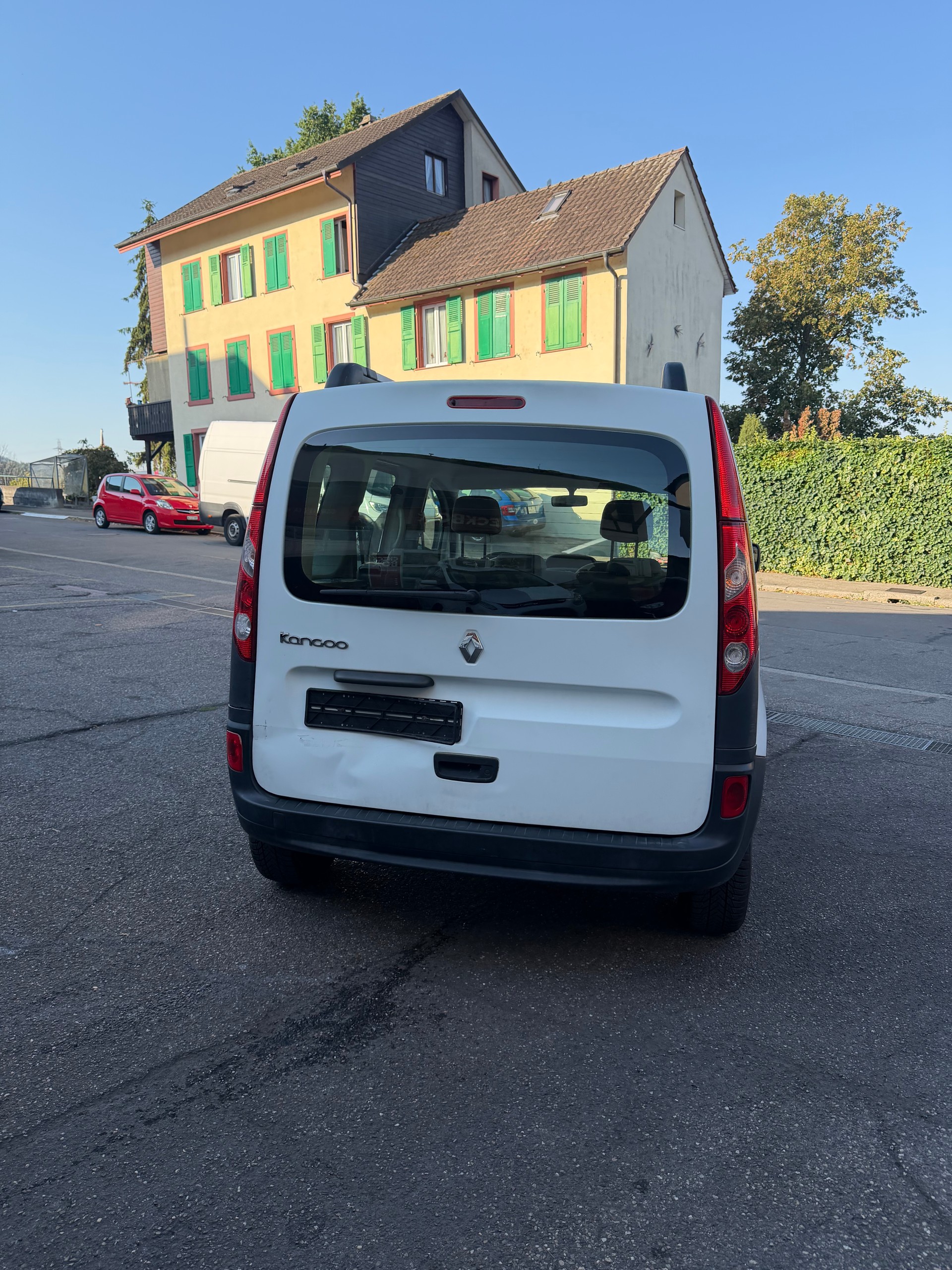 RENAULT Kangoo 1.5 dCi Authentique-image-4