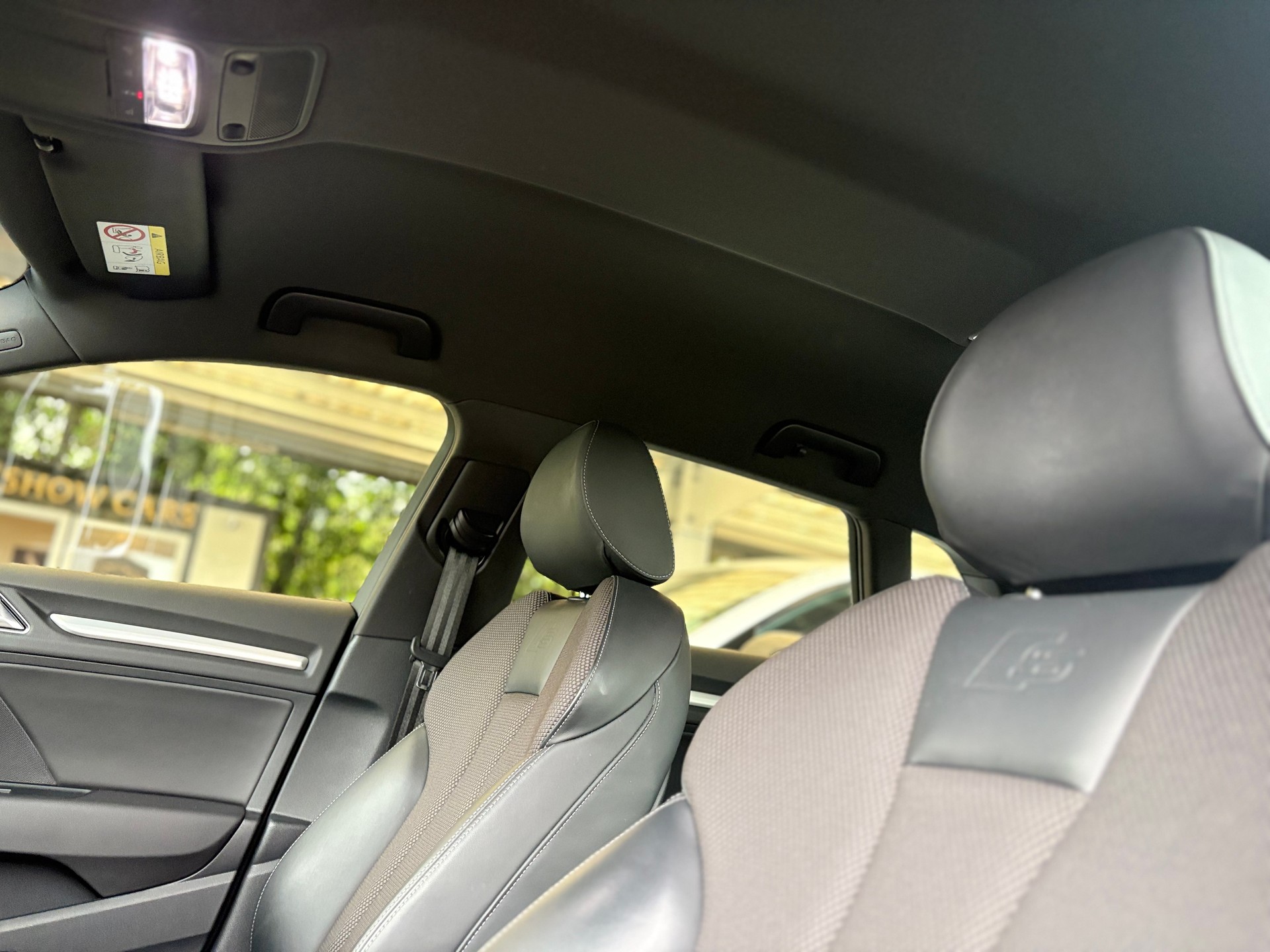 AUDI A3 Sportback 1.5 TFSI S-tronic Sport-image-11