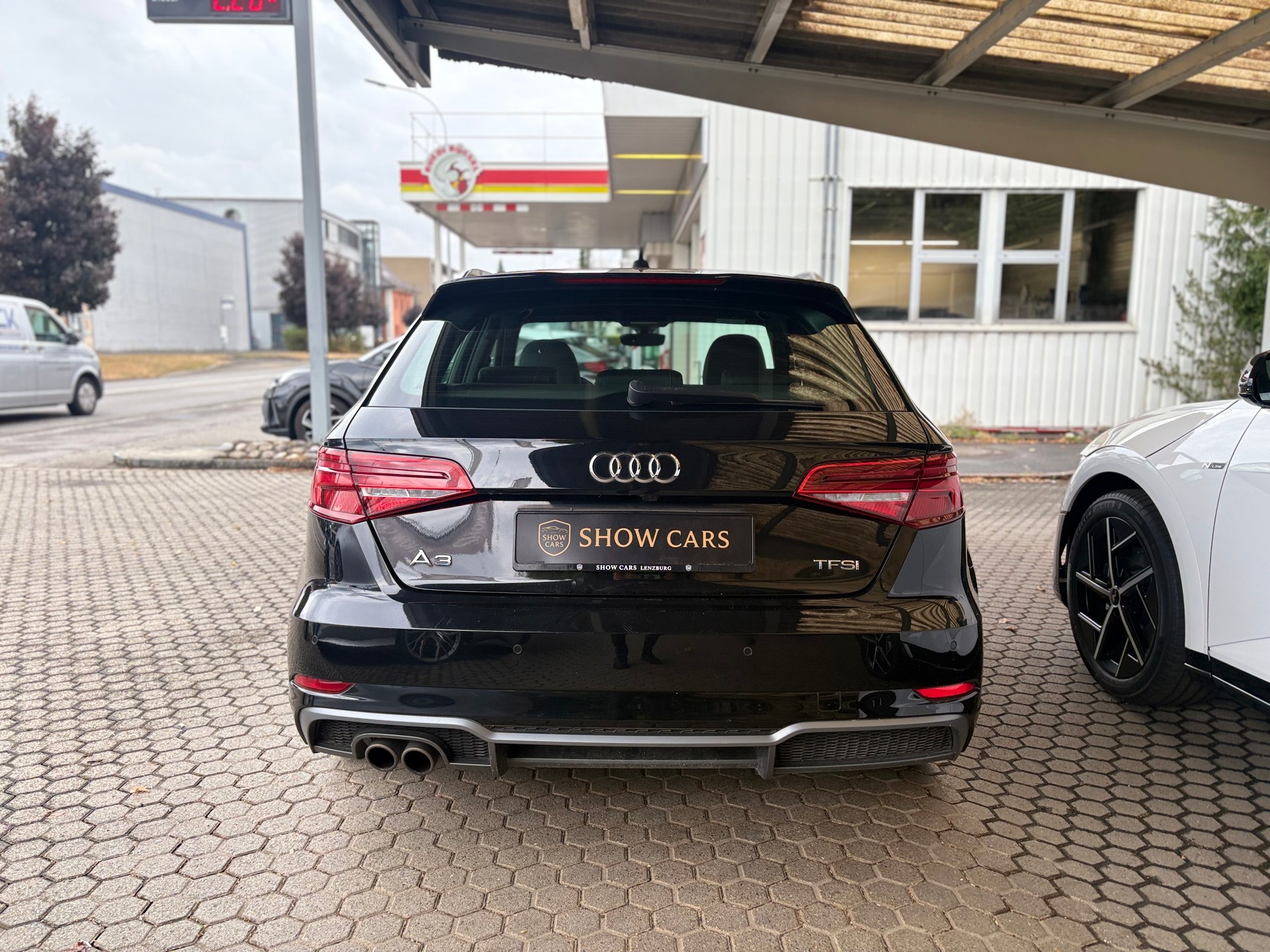 AUDI A3 Sportback 1.5 TFSI S-tronic Sport-image-3