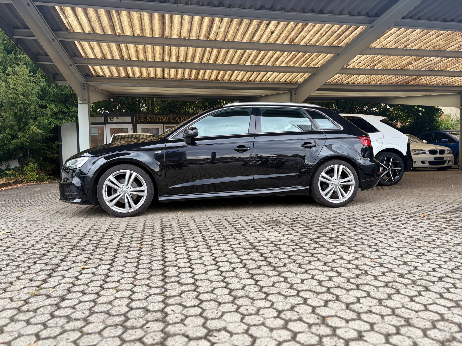 AUDI A3 Sportback 1.5 TFSI S-tronic Sport-image-5