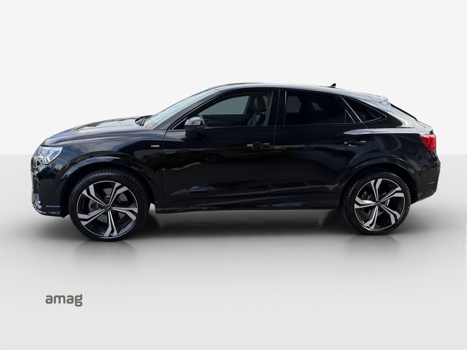 AUDI Q3 Sportback 40 TFSI S line quattro S-tronic-showroom-element-1