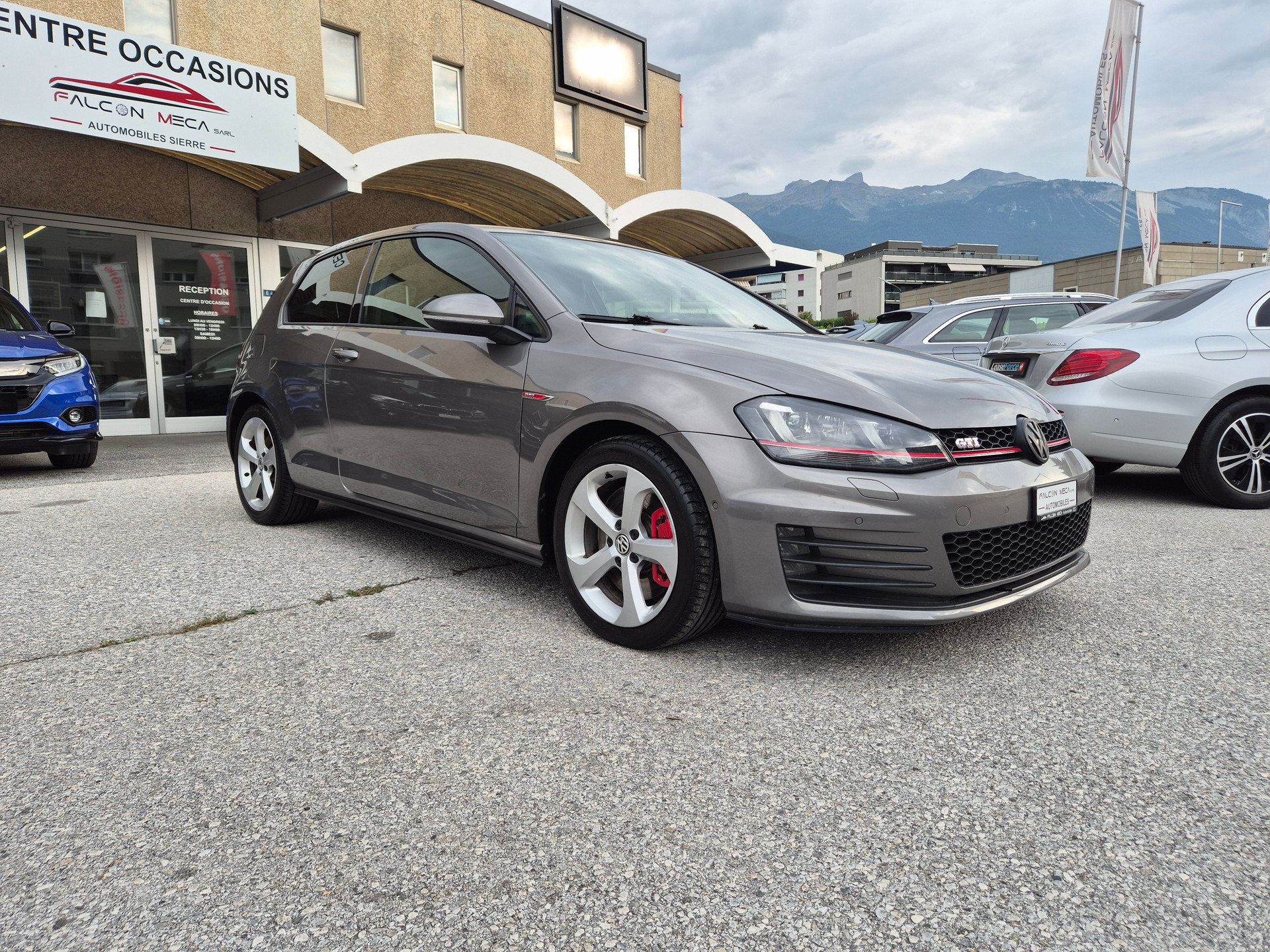 VW Golf 2.0 TSI GTI Performance DSG-image-0
