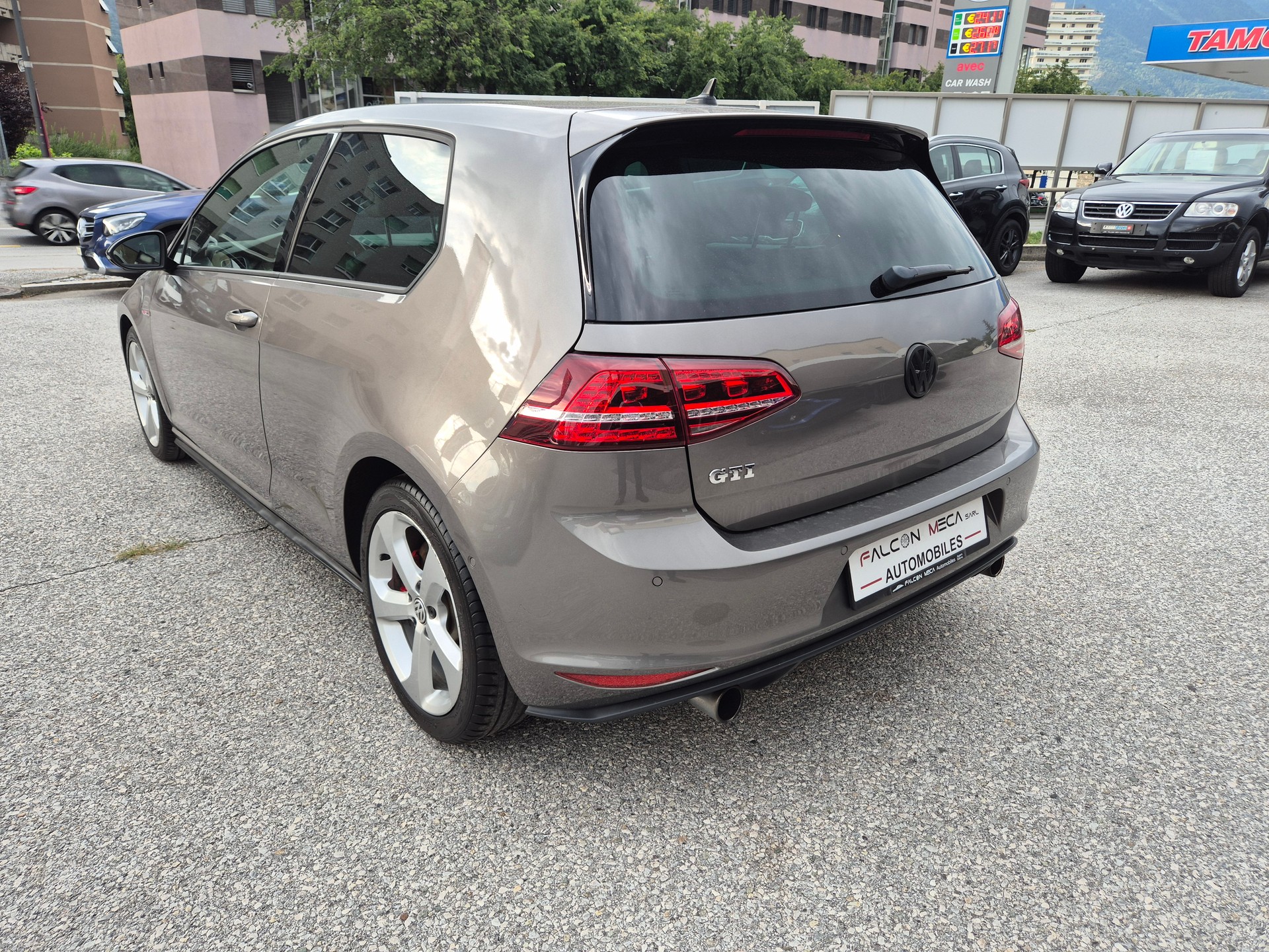 VW Golf 2.0 TSI GTI Performance DSG-image-5