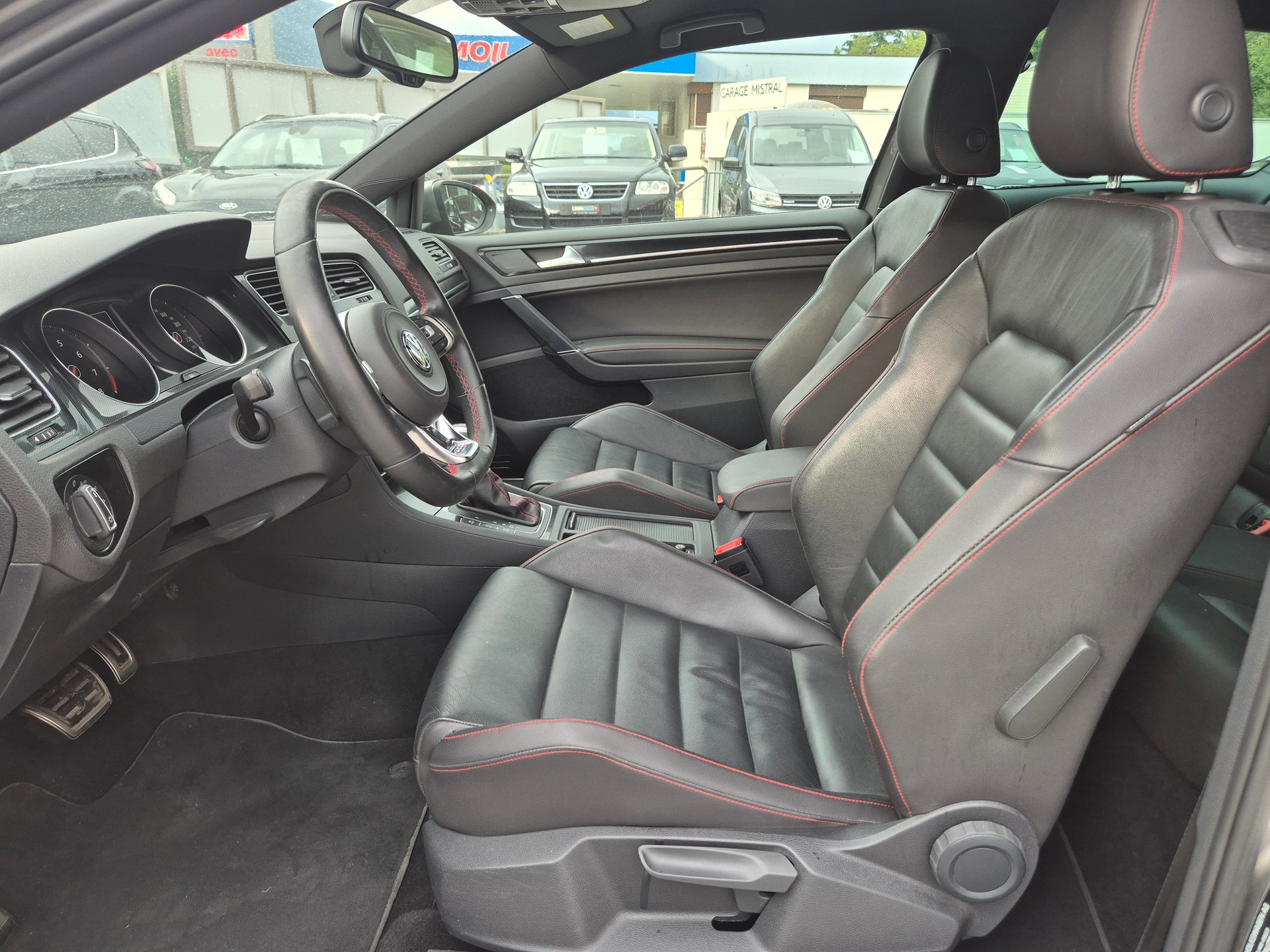 VW Golf 2.0 TSI GTI Performance DSG-image-13