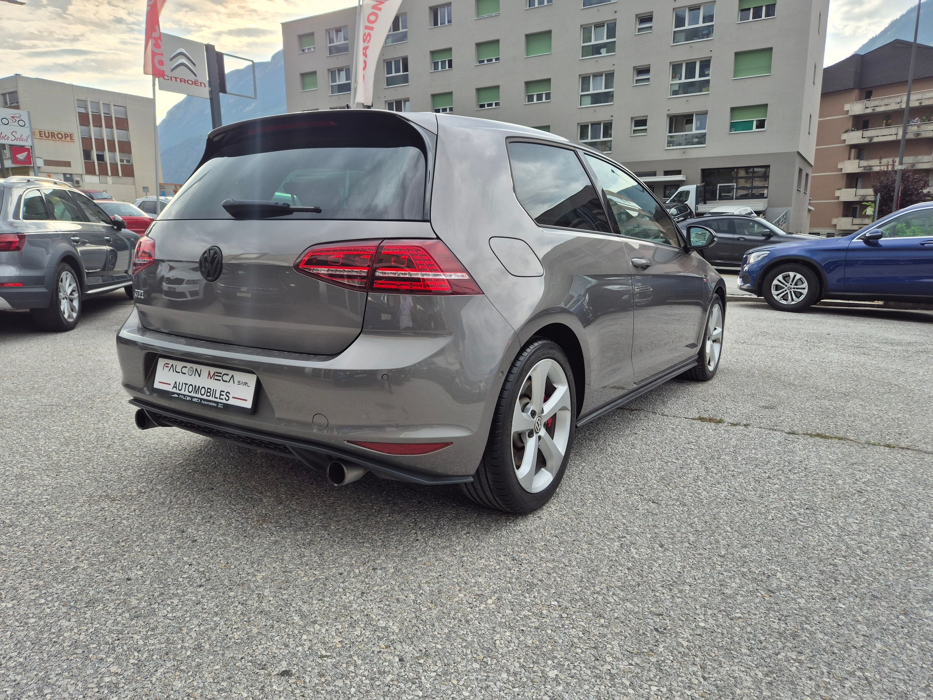 VW Golf 2.0 TSI GTI Performance DSG-image-7