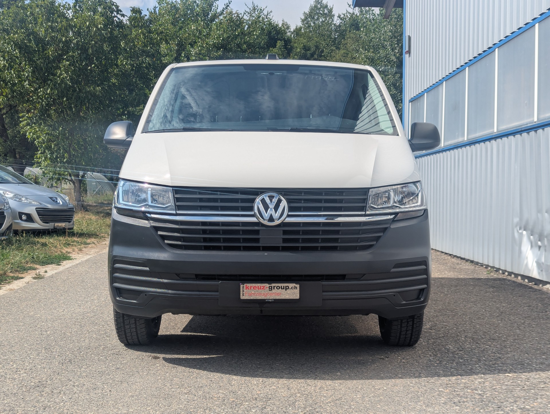 VW T6.1 2.0 TDI-image-1