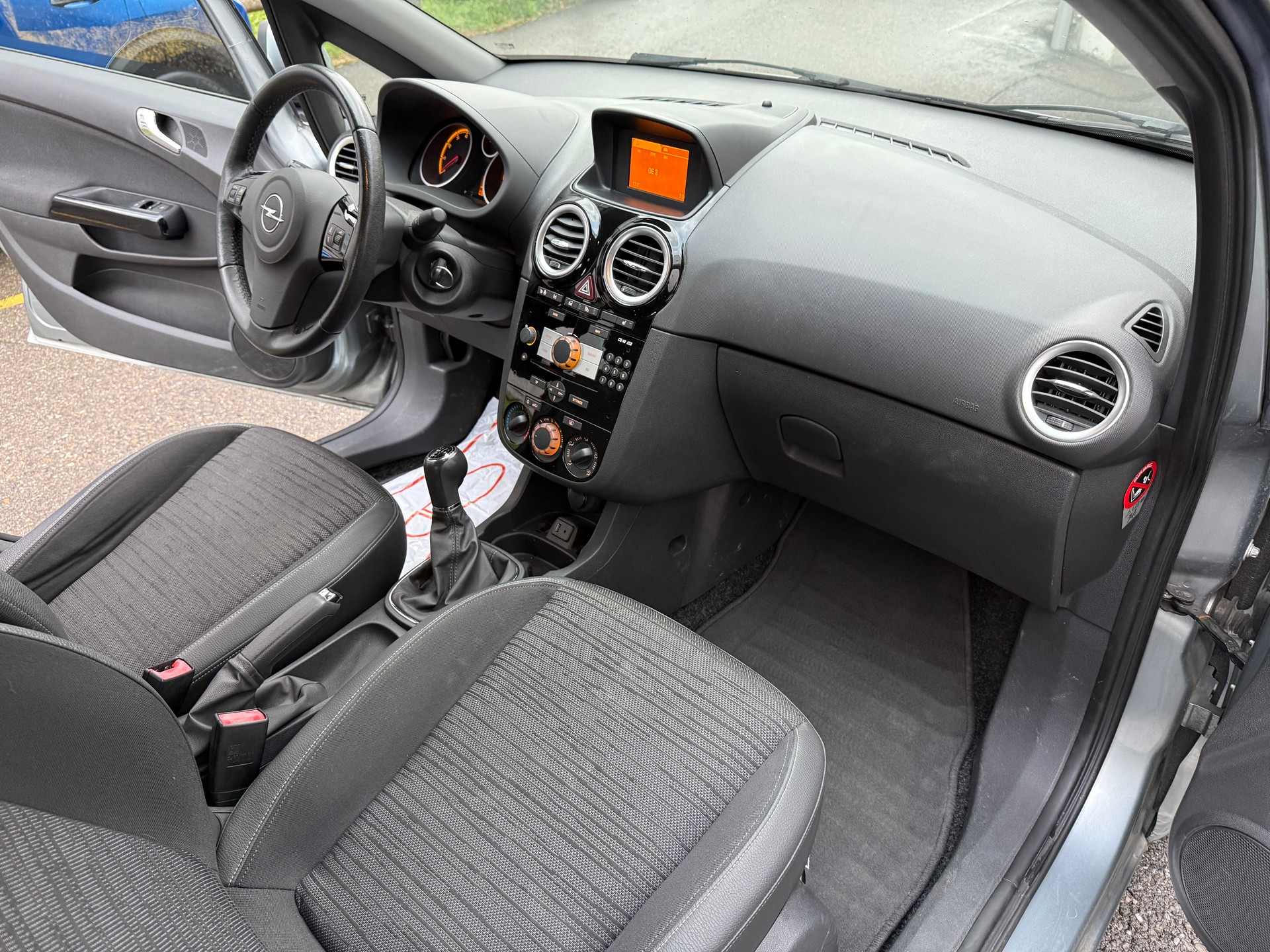 OPEL Corsa 1.4 TP Final Edition-image-12