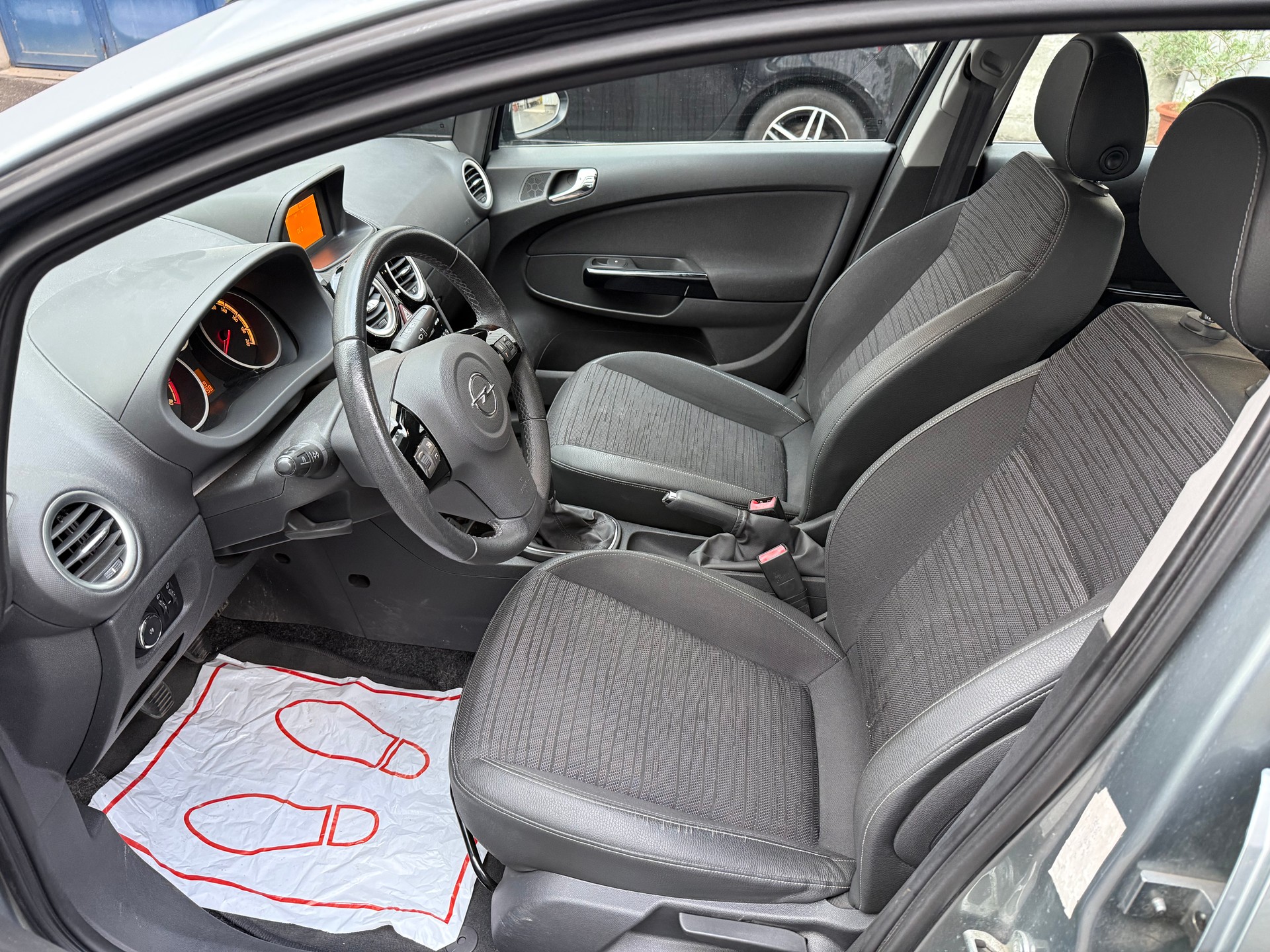 OPEL Corsa 1.4 TP Final Edition-image-8