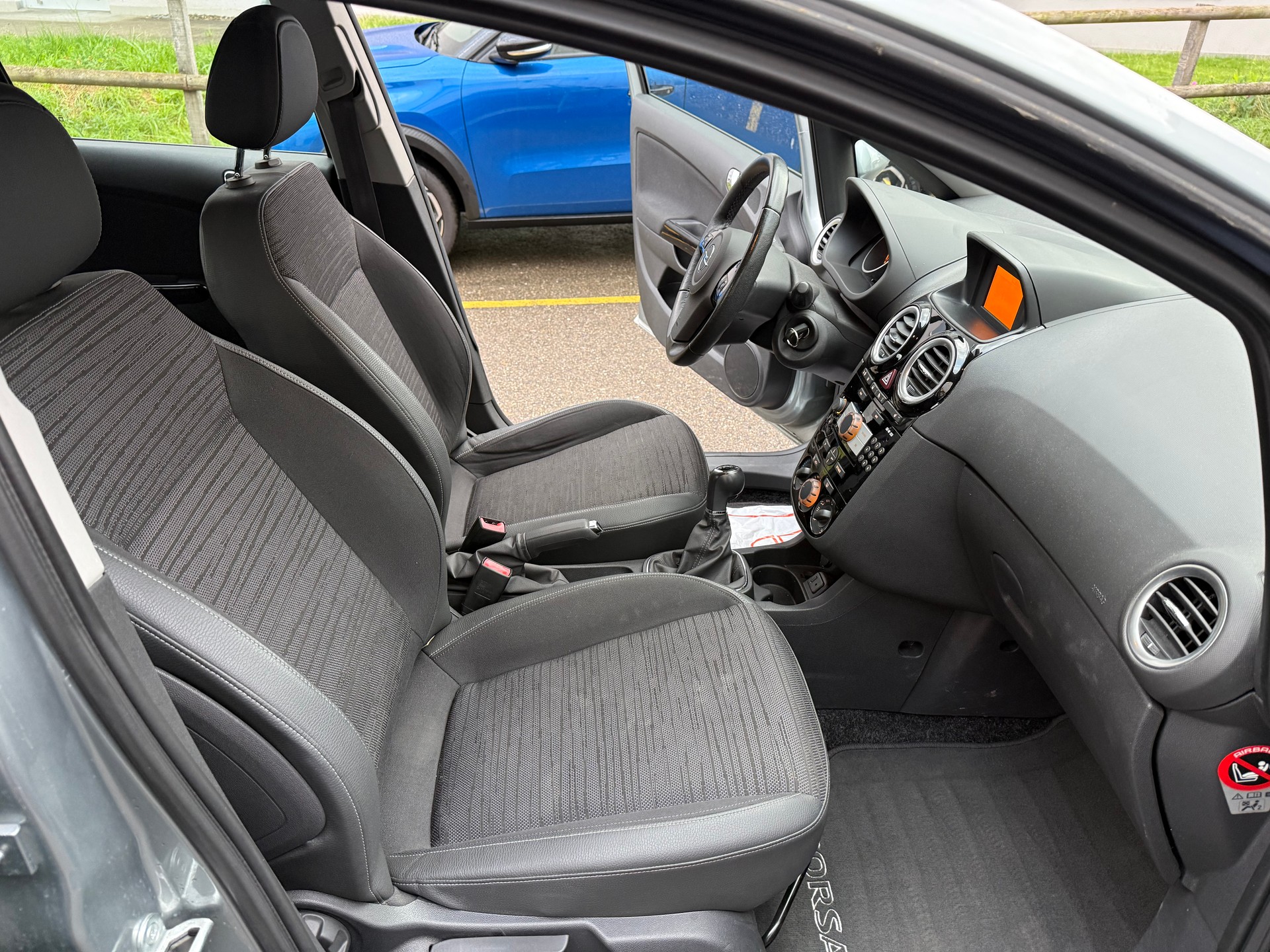 OPEL Corsa 1.4 TP Final Edition-image-13