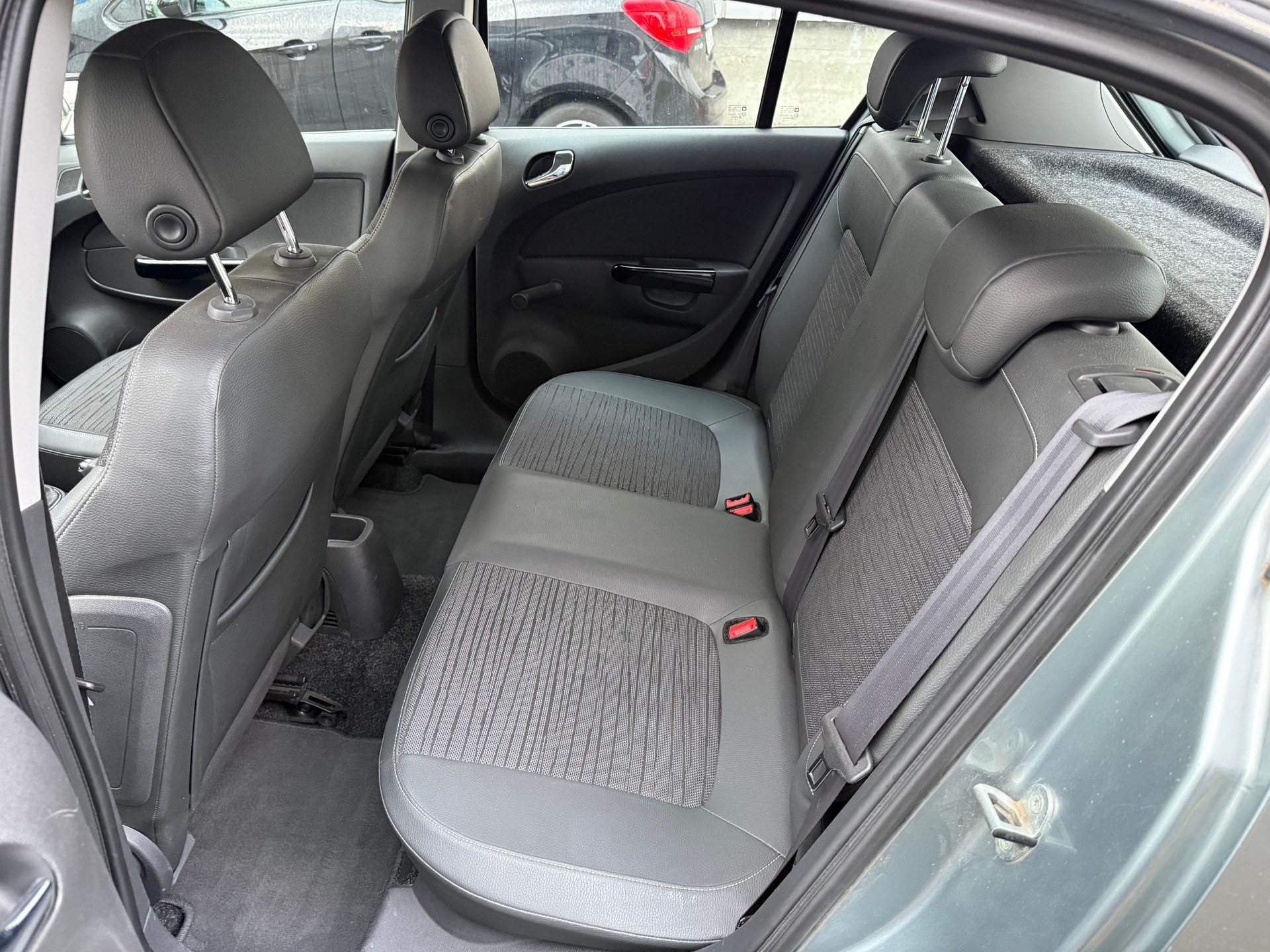 OPEL Corsa 1.4 TP Final Edition-image-9