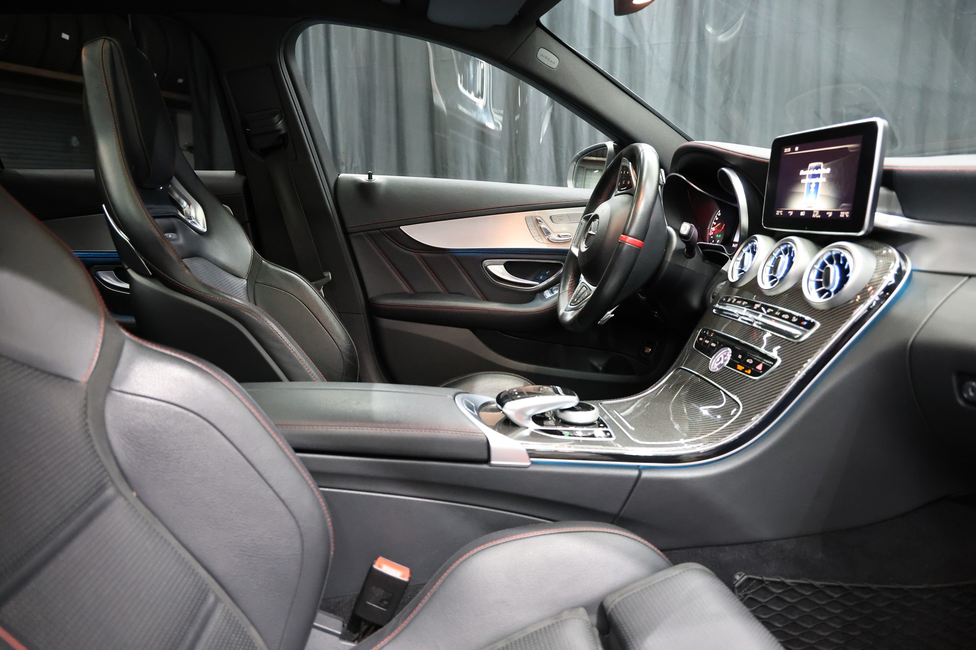 MERCEDES-BENZ C 43 AMG 4Matic 9G-Tronic-image-11