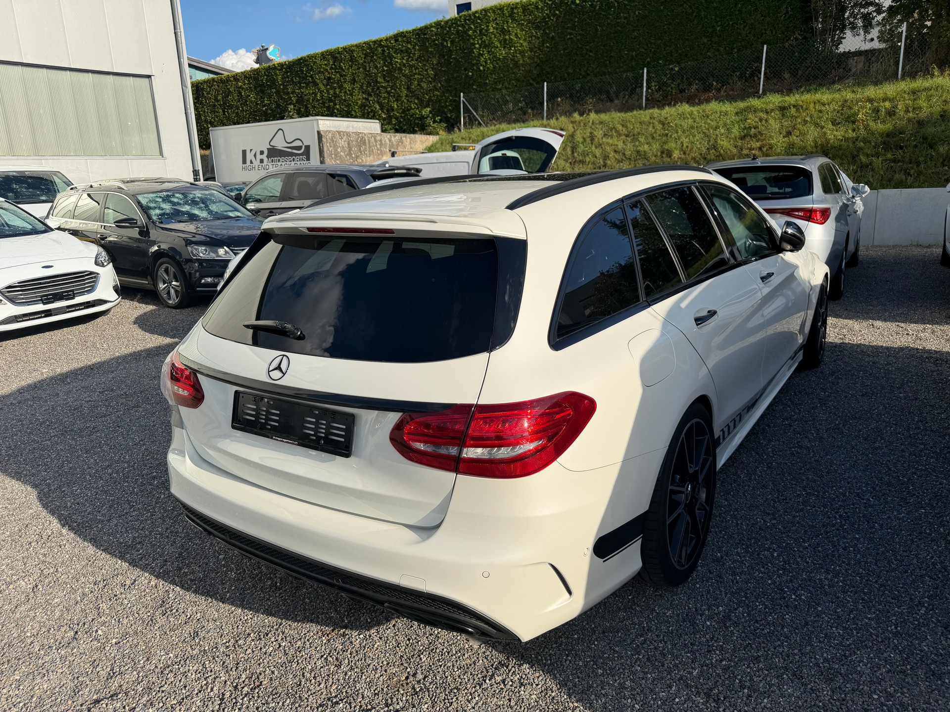 MERCEDES-BENZ C 43 AMG 4Matic 9G-Tronic-image-4