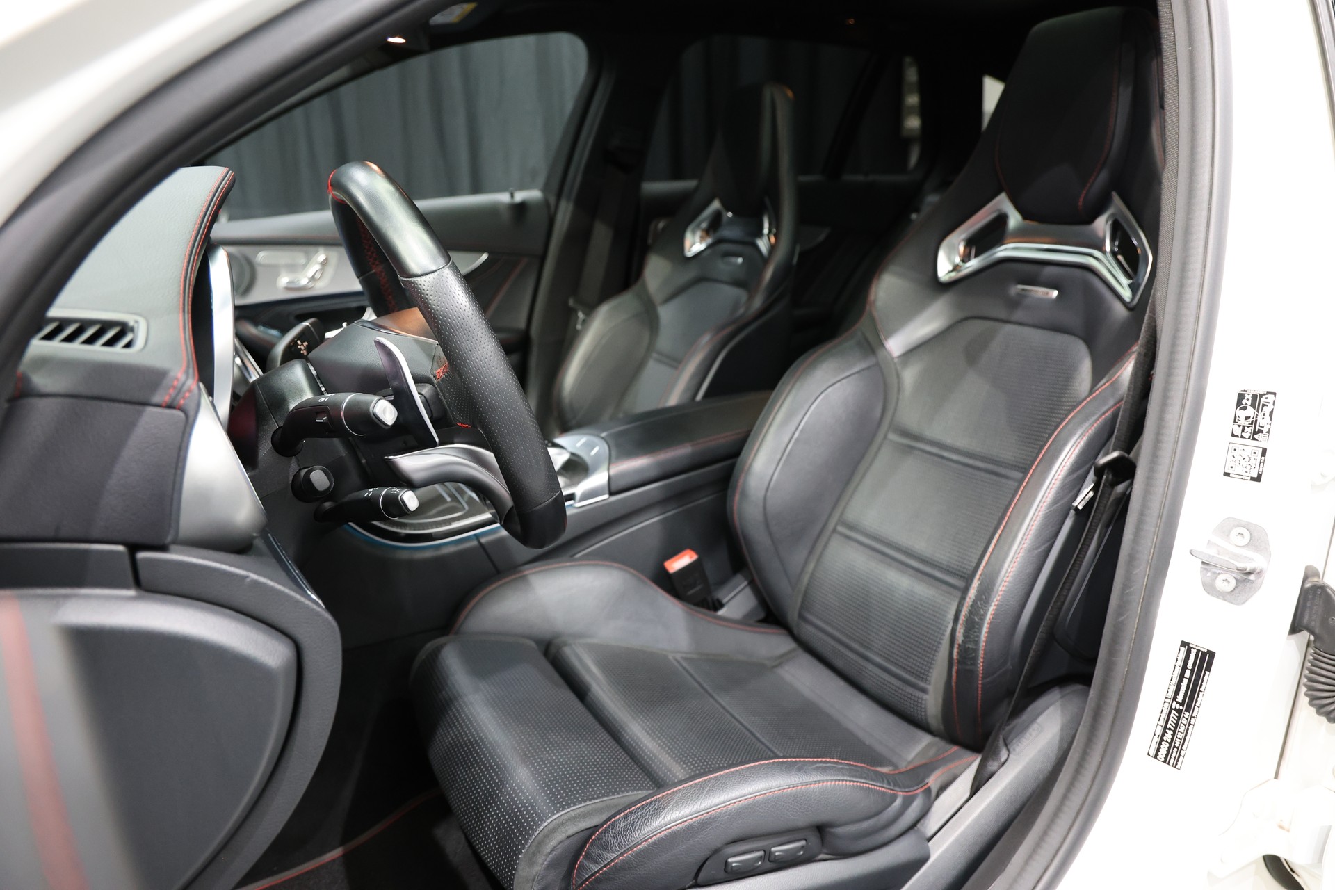 MERCEDES-BENZ C 43 AMG 4Matic 9G-Tronic-image-12