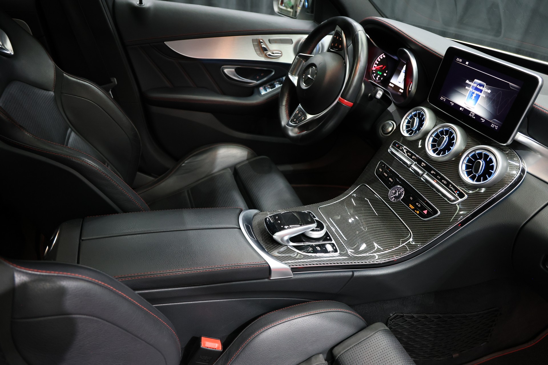 MERCEDES-BENZ C 43 AMG 4Matic 9G-Tronic-image-9