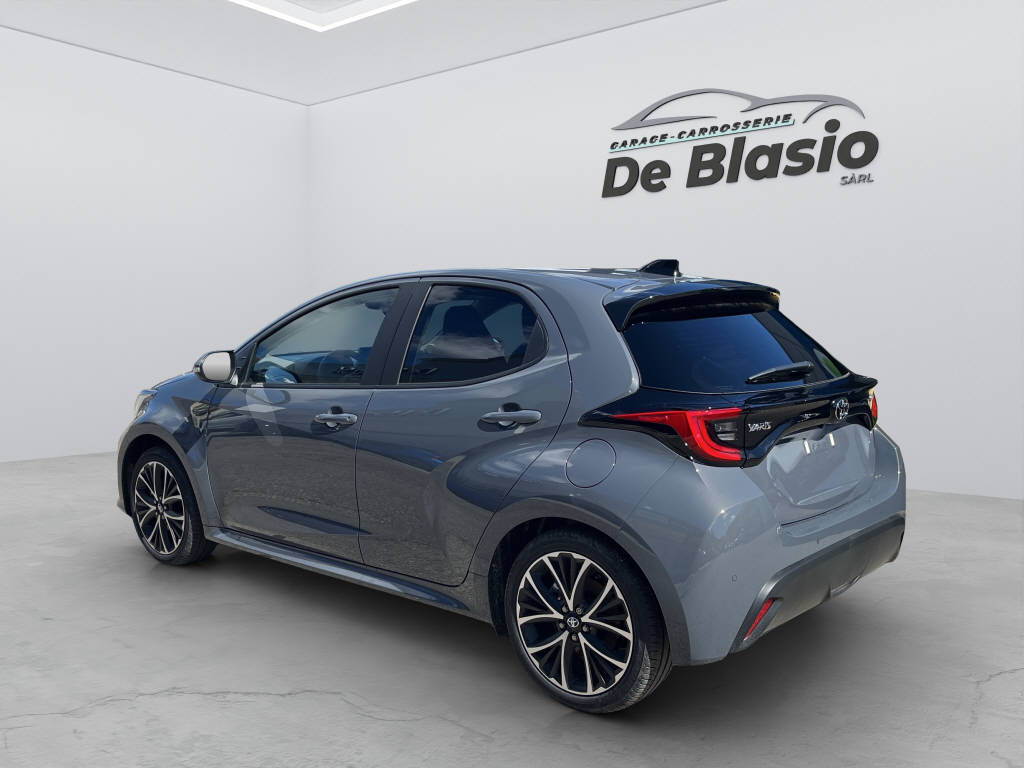 TOYOTA Yaris 1.5 VVT-i HSD Trend-image-4