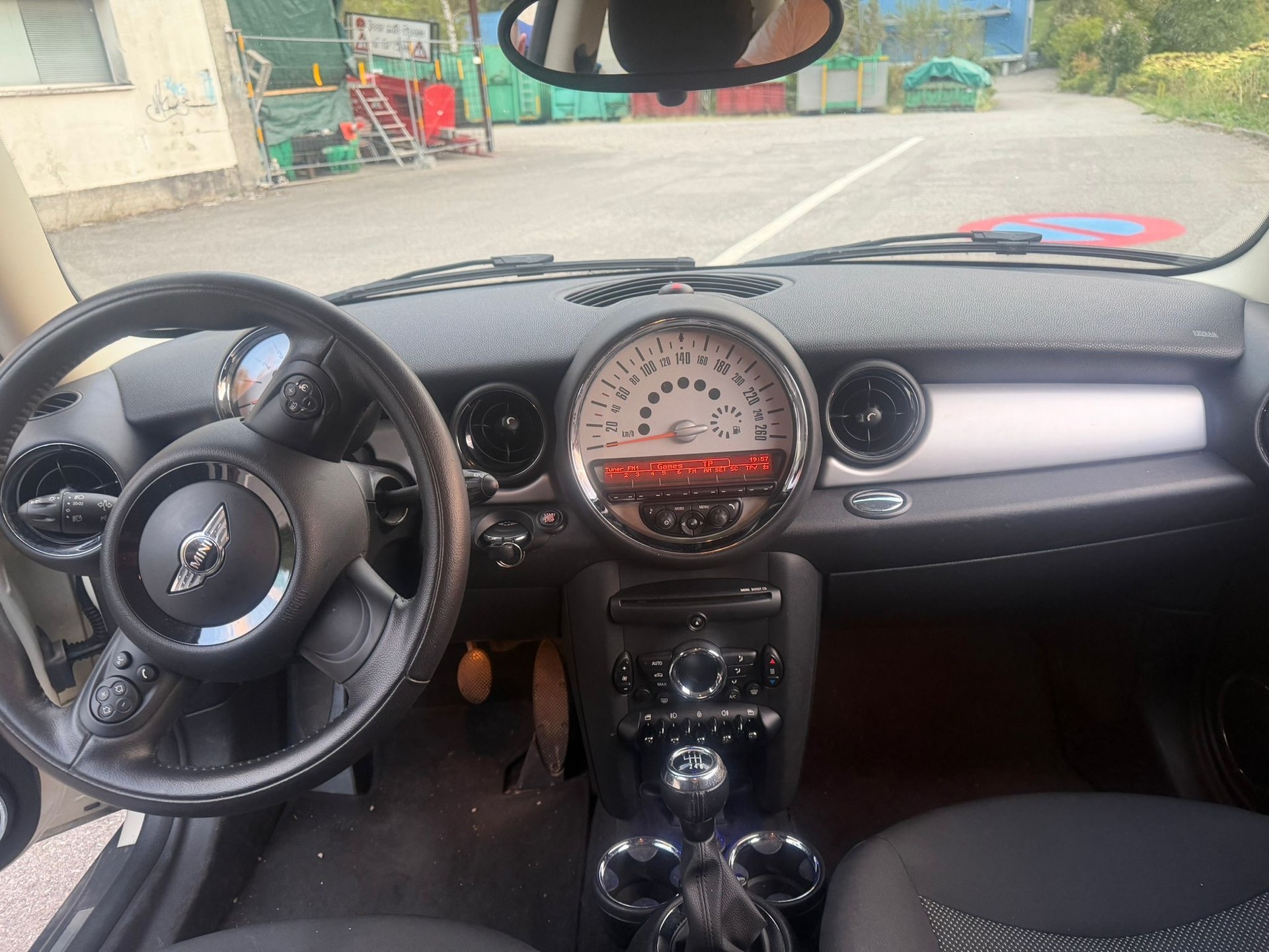 MINI Cooper-image-5