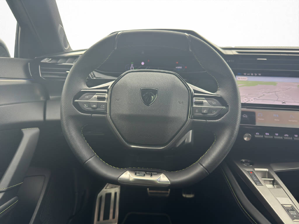 PEUGEOT 308 SW 1.6 PHEV 180 GT-image-12