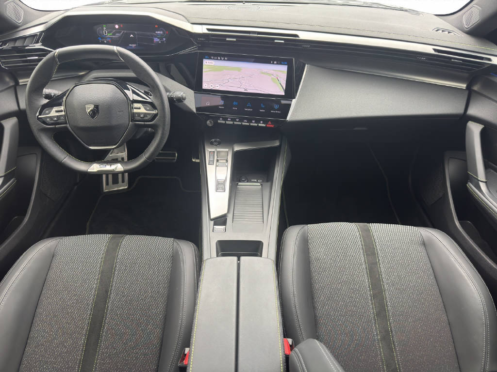 PEUGEOT 308 SW 1.6 PHEV 180 GT-image-14