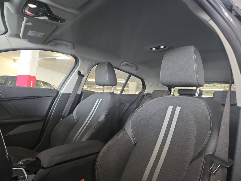 BMW 120d xDrive Steptronic Sport Line-image-10