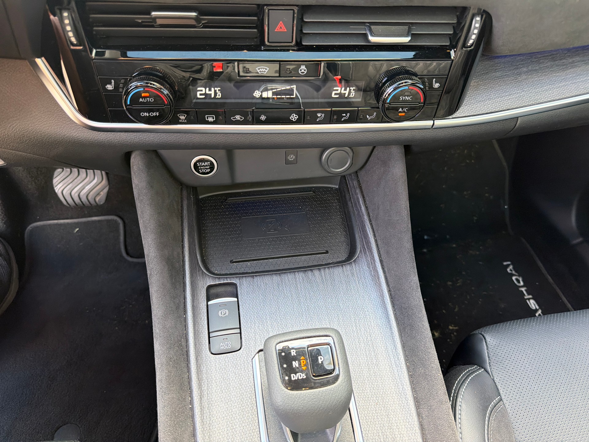 NISSAN Qashqai 1.3 DIG-T MHEV Tekna+ Xtronic-image-15