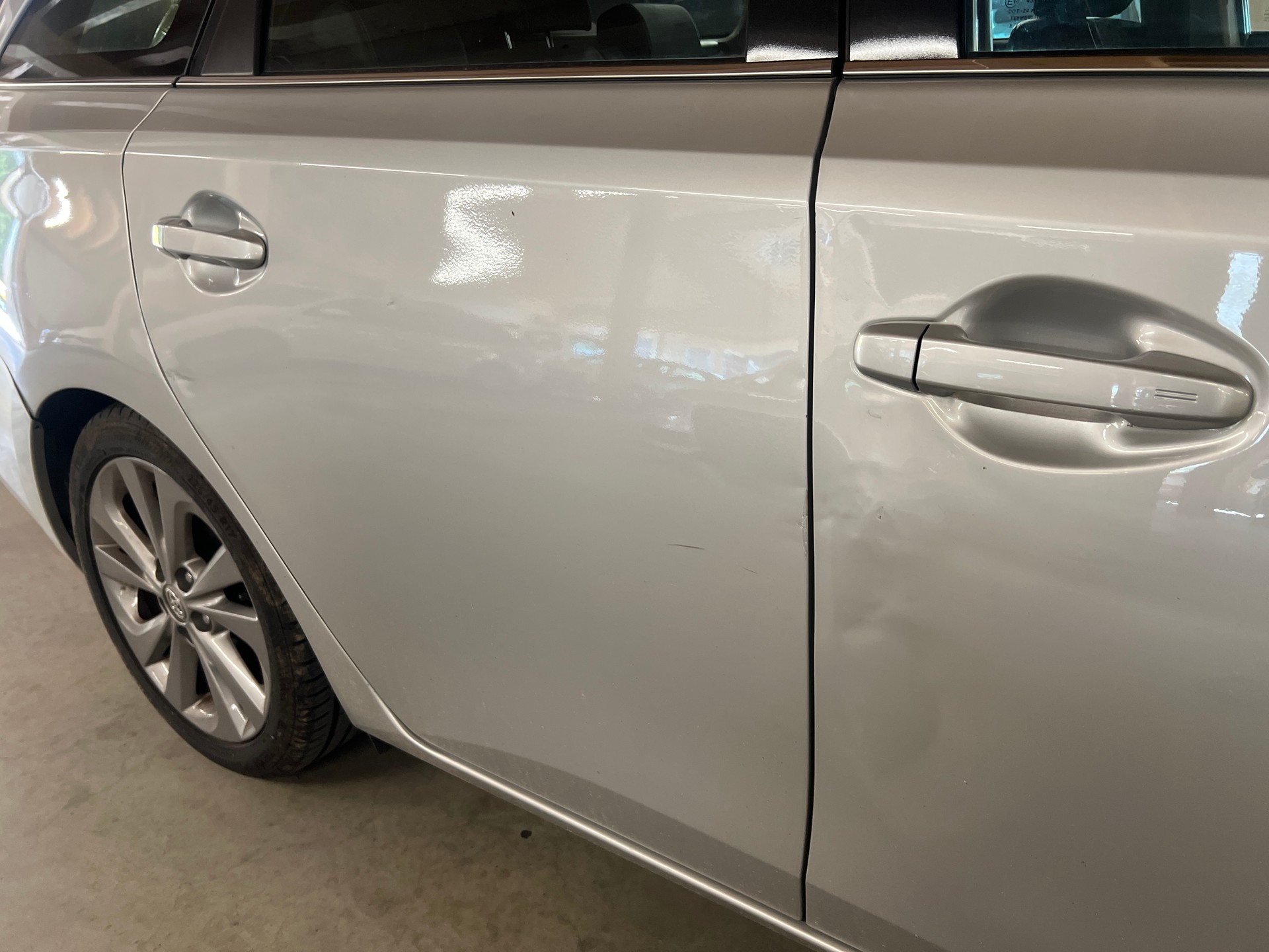 TOYOTA Auris Touring Sports 1.8 16V HSD Linea Sol-image-4