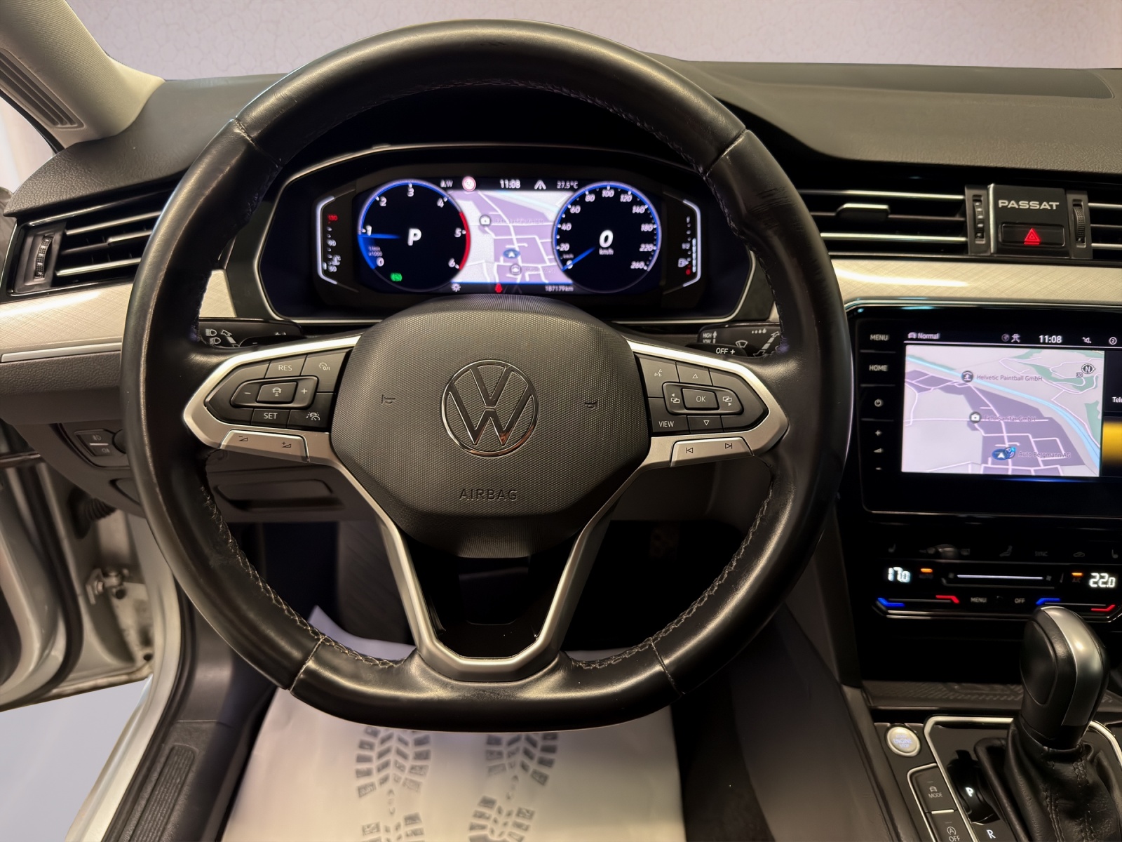 VW Passat Variant 2.0 TDI Business DSG-image-10