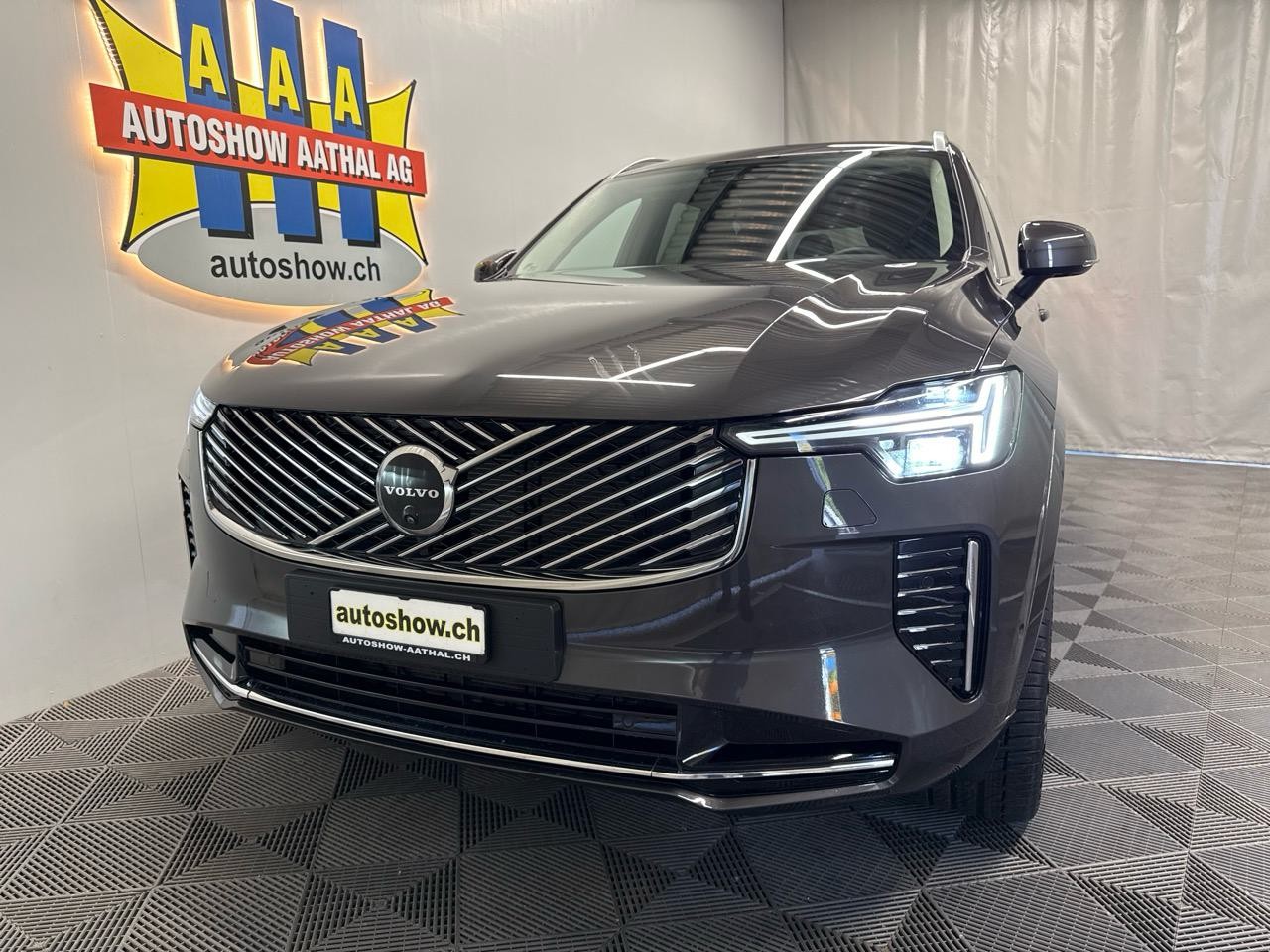 VOLVO XC90 B5 Benzin Mild Hybrid AWD Plus Bright Geartronic-image-16