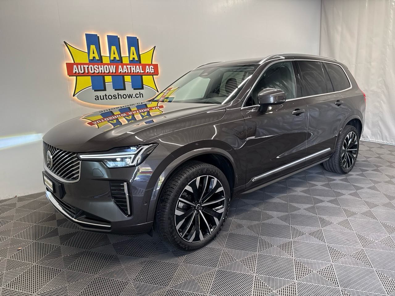 VOLVO XC90 B5 Benzin Mild Hybrid AWD Plus Bright Geartronic-image-0