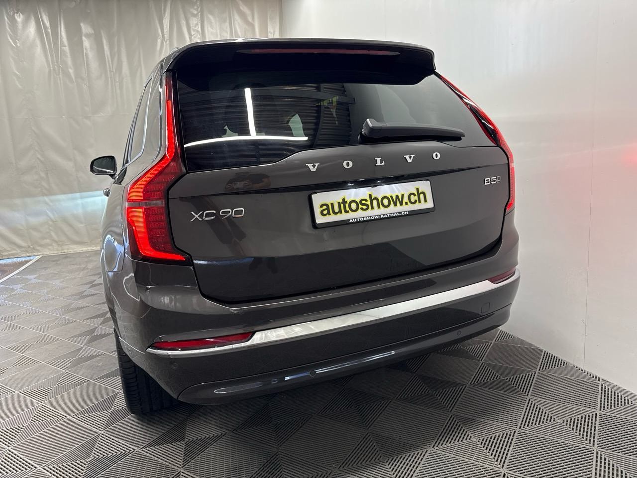 VOLVO XC90 B5 Benzin Mild Hybrid AWD Plus Bright Geartronic-image-15