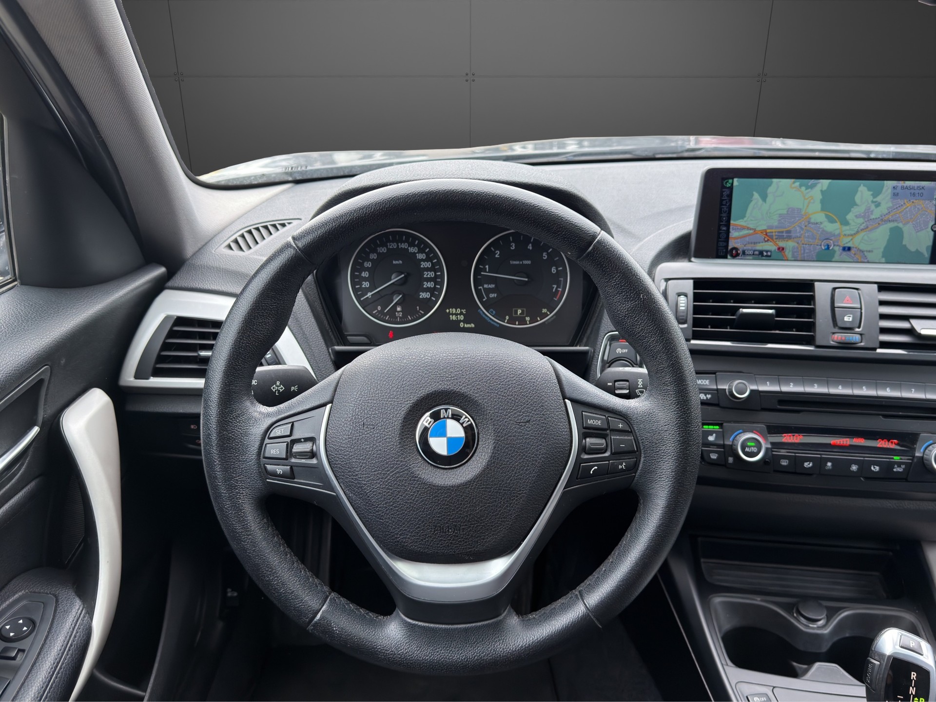 BMW 116i Steptronic-image-15
