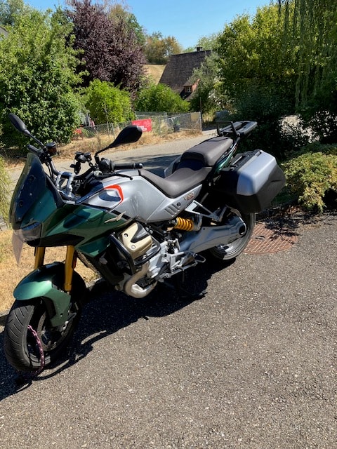 MOTO GUZZI V100 Mandello S