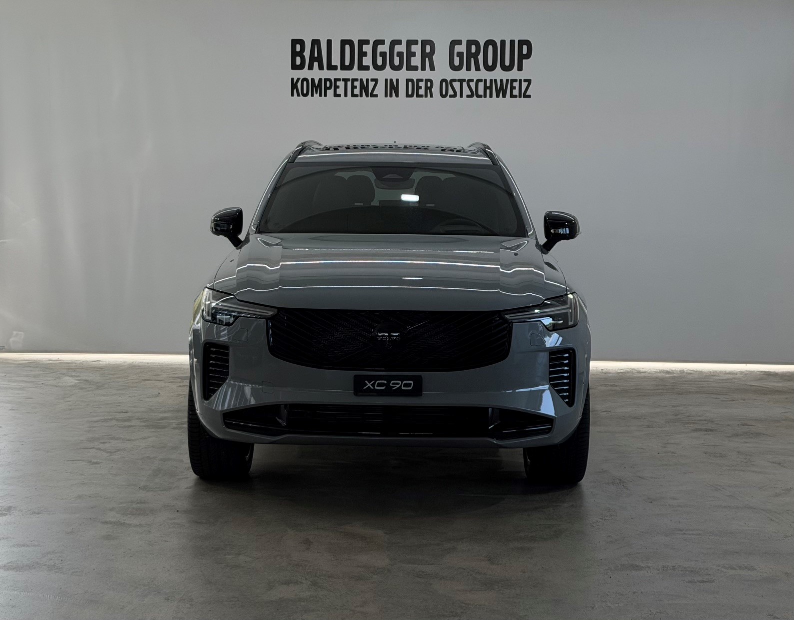 VOLVO XC90 2.0 B5 MH Black Edition A-image-7