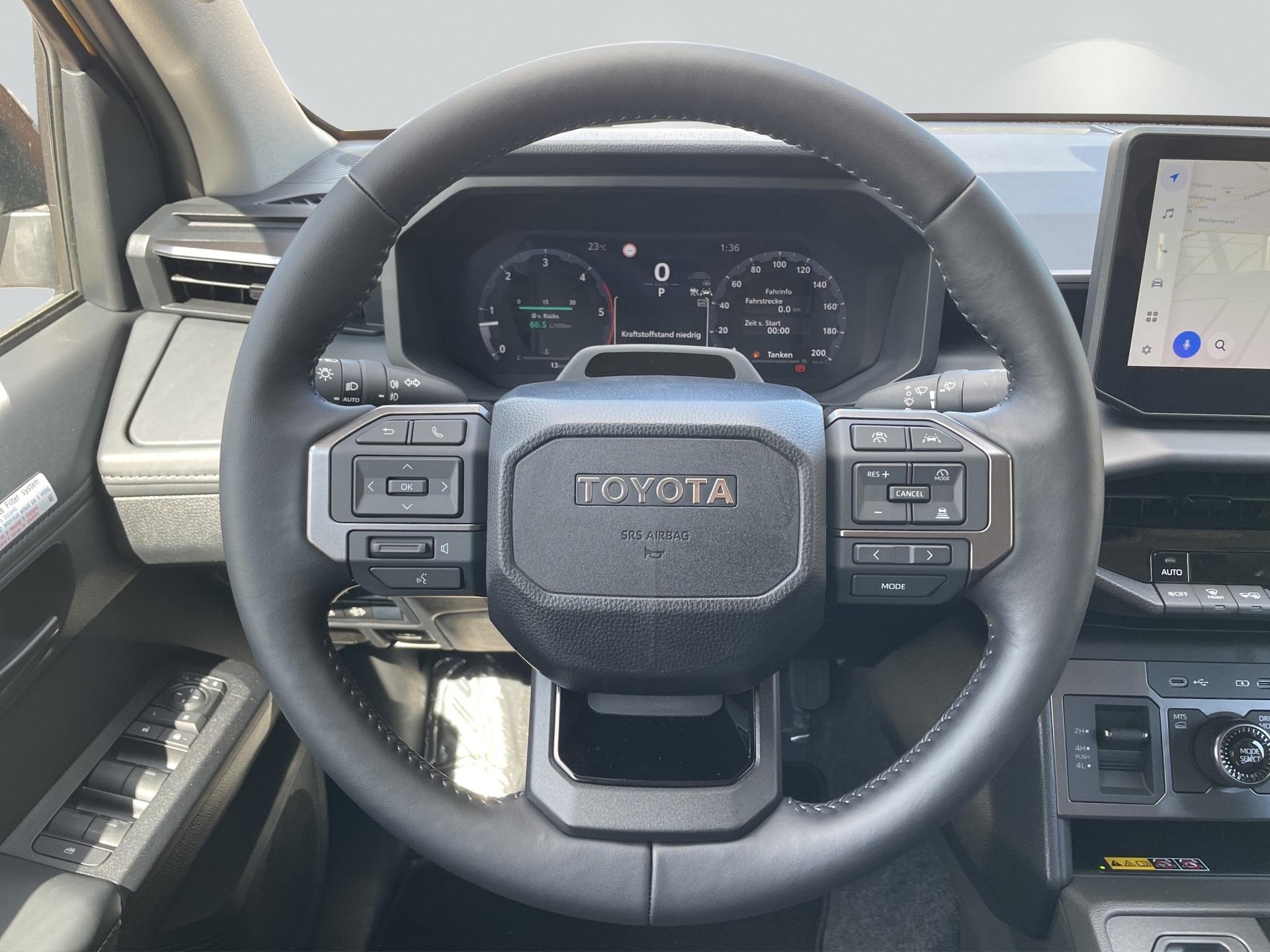 TOYOTA Hilux Double Cab.-Pick-up 2.8 D-4D MHEV 204 Style-image-10