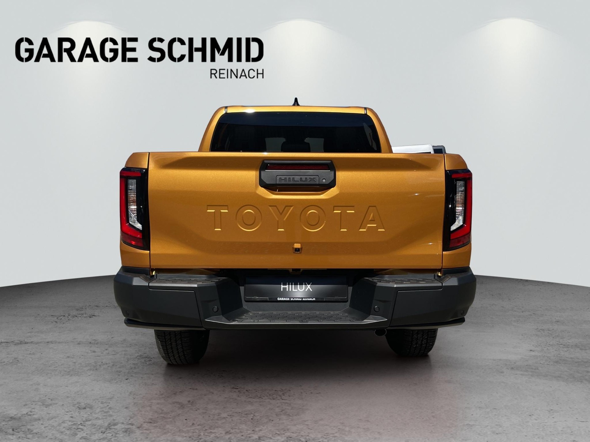 TOYOTA Hilux Double Cab.-Pick-up 2.8 D-4D MHEV 204 Style-image-5
