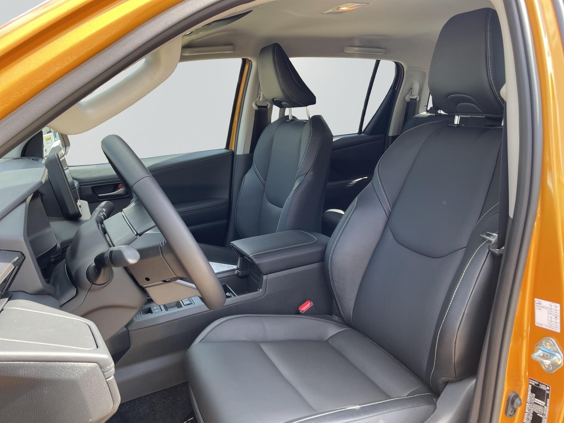 TOYOTA Hilux Double Cab.-Pick-up 2.8 D-4D MHEV 204 Style-image-9