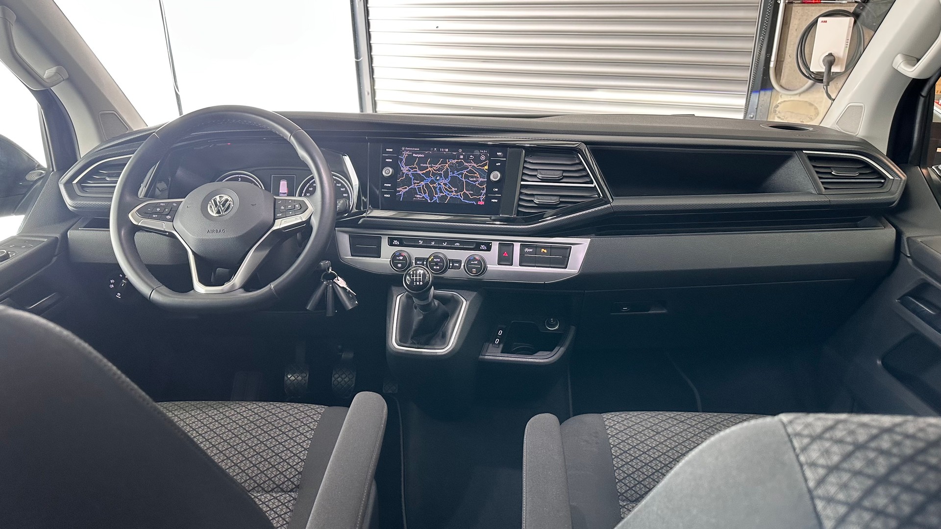 VW T6.1 Multivan 2.0 TDI 150 Trendline Liberty-image-7