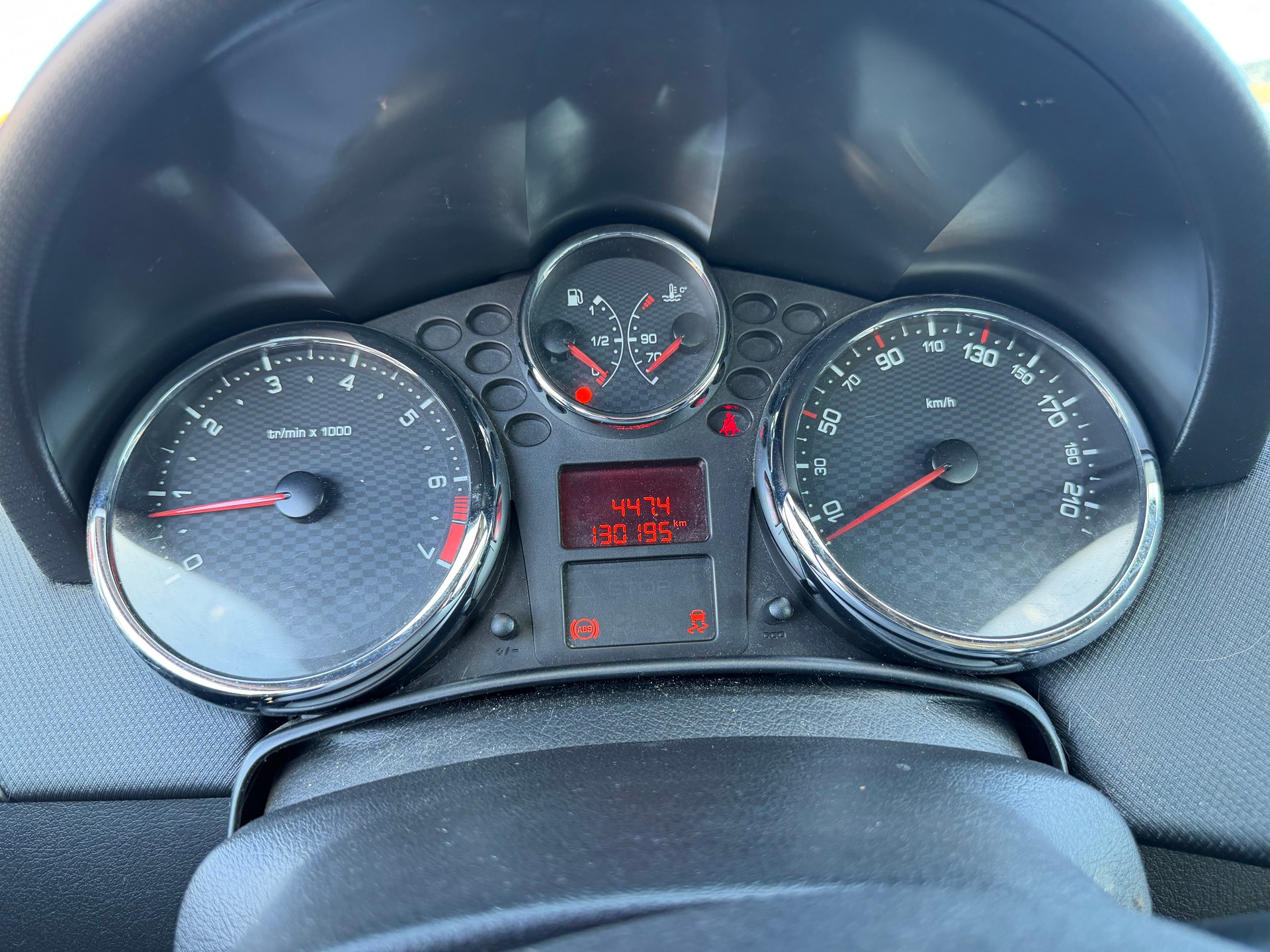 PEUGEOT 207 CC 1.6 16V Active-image-8