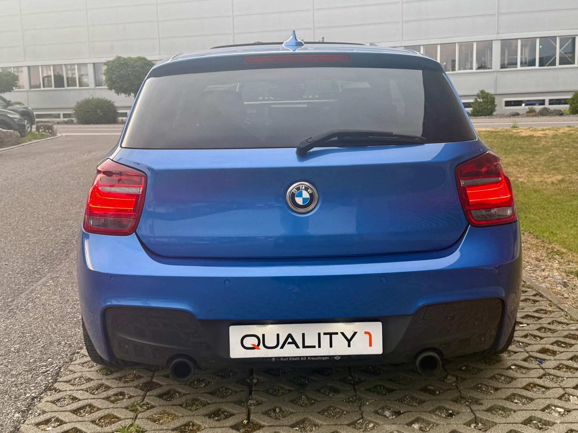 BMW M135i xDrive Steptronic-image-2