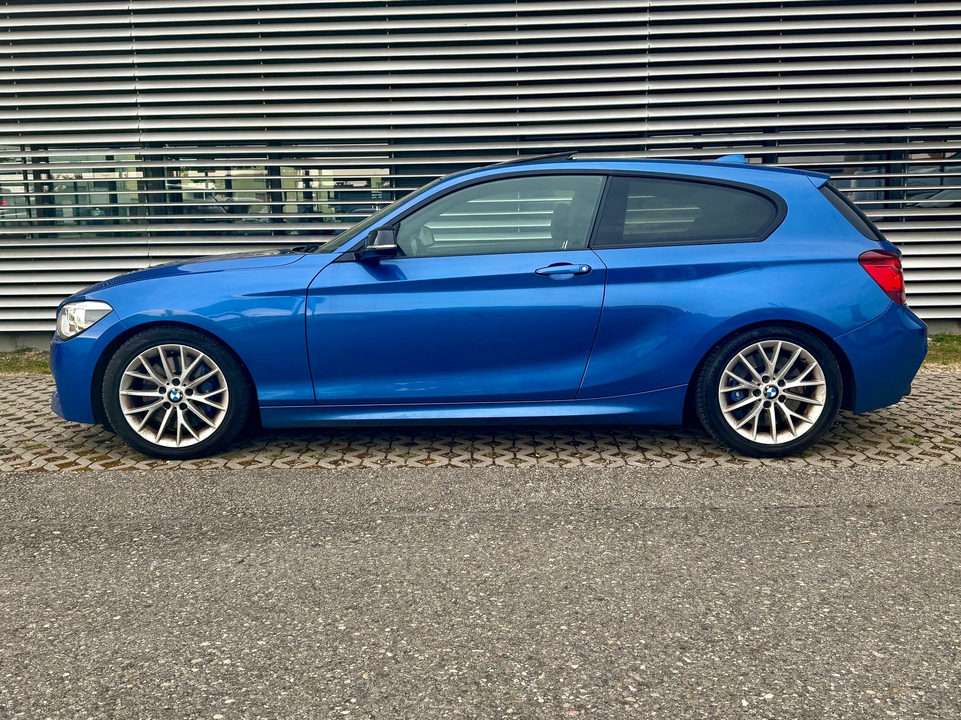 BMW M135i xDrive Steptronic-image-1