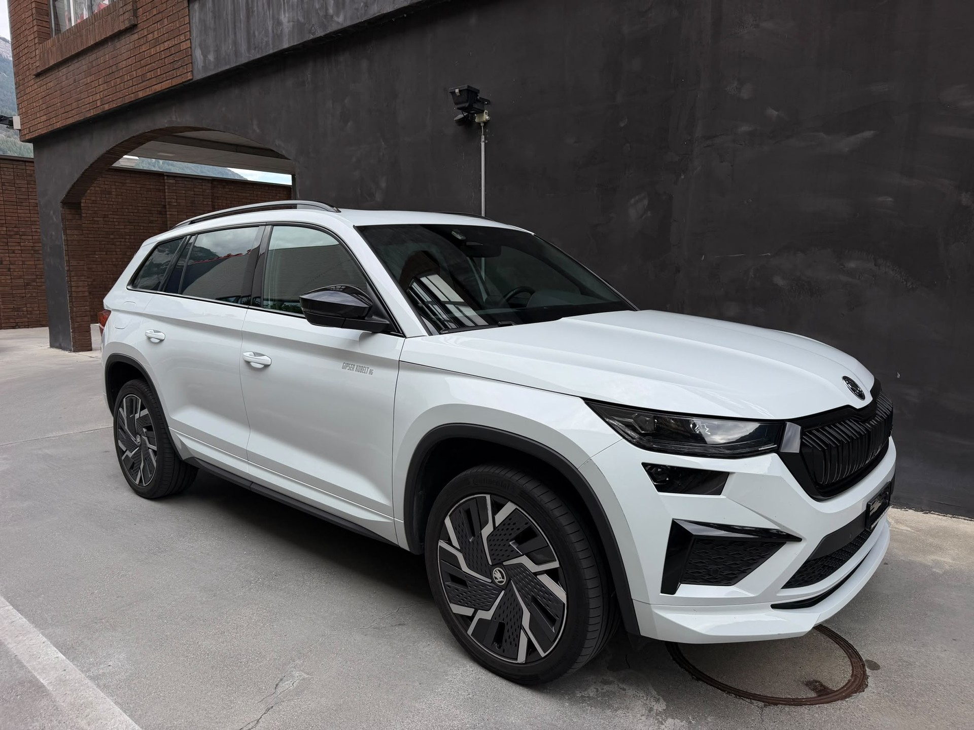 SKODA Kodiaq 2.0 TSI 4x4 RS-image-5