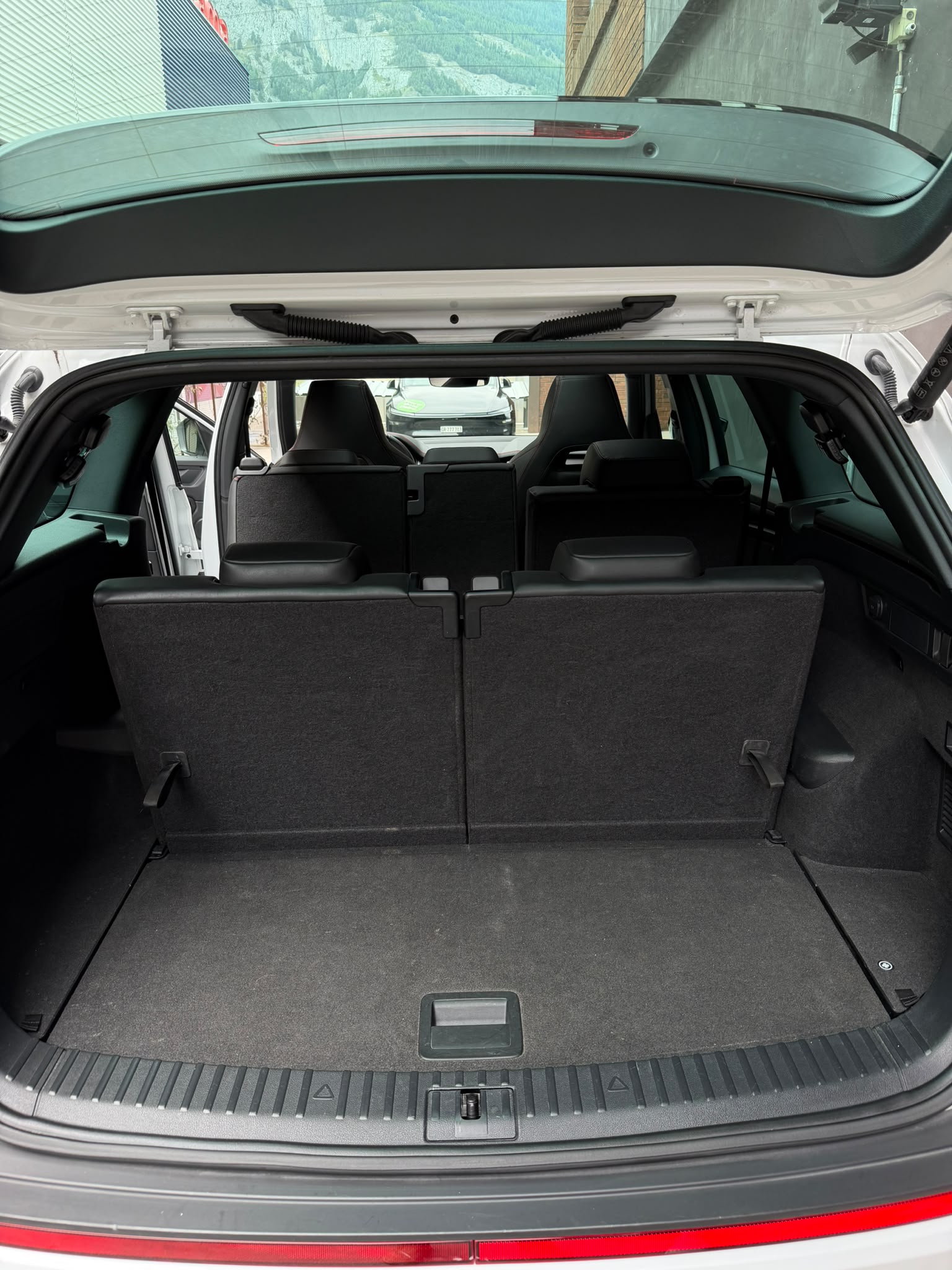 SKODA Kodiaq 2.0 TSI 4x4 RS-image-13