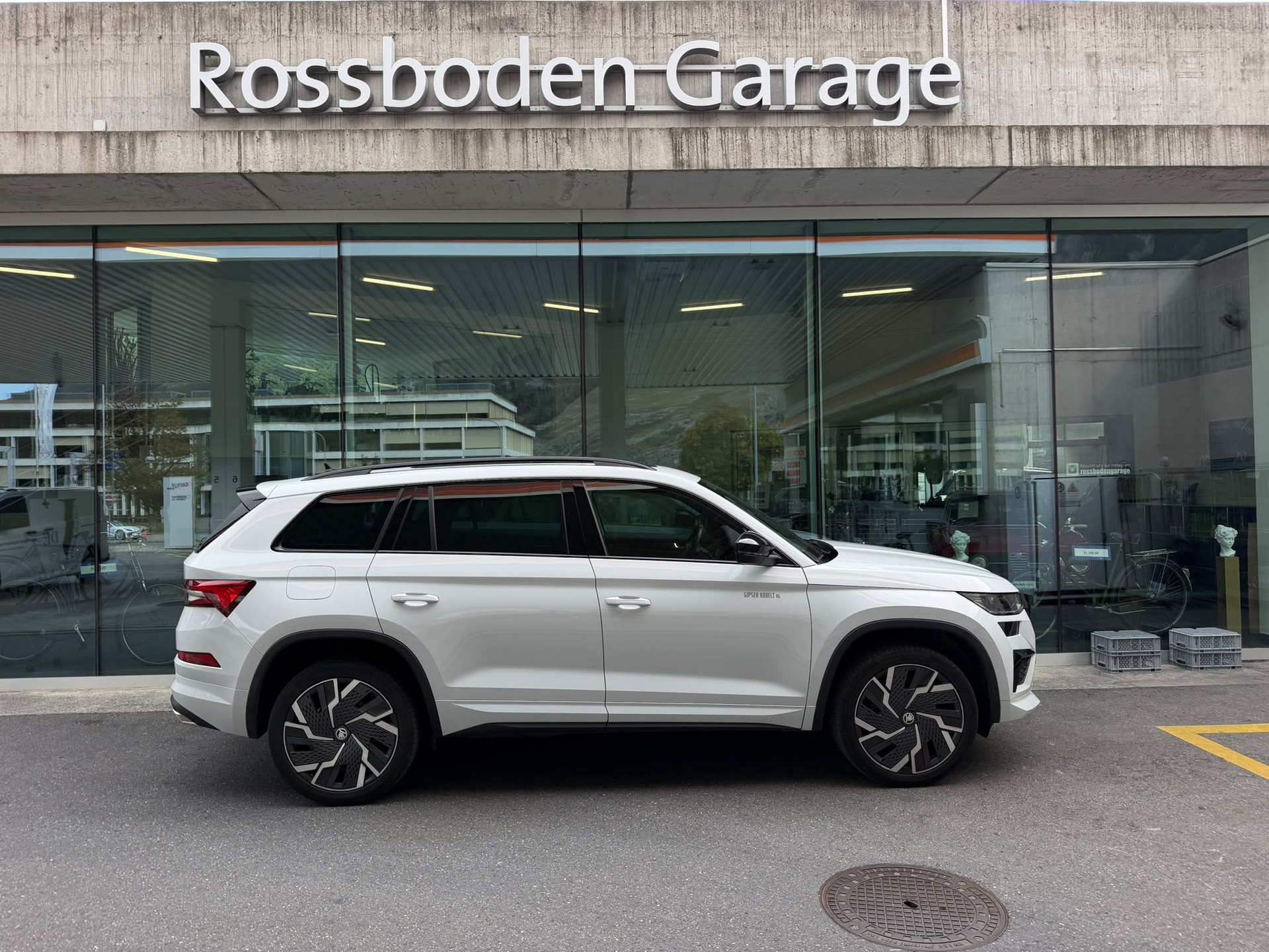 SKODA Kodiaq 2.0 TSI 4x4 RS-image-1