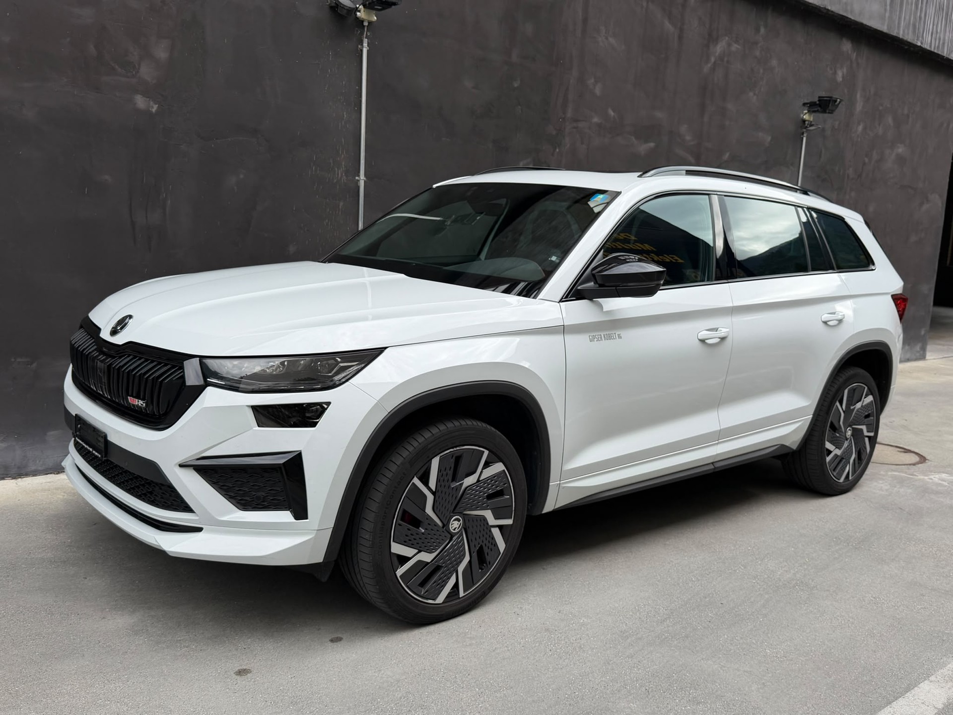 SKODA Kodiaq 2.0 TSI 4x4 RS-image-3